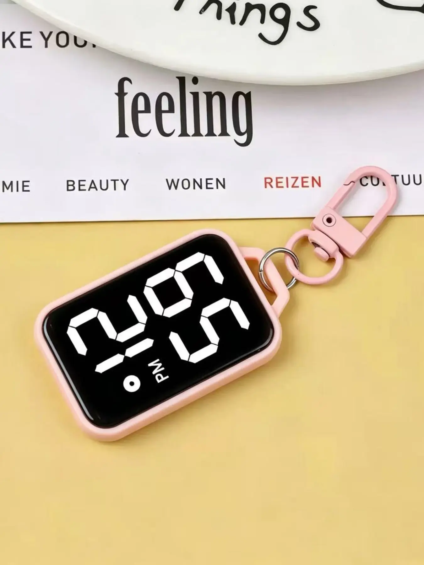 Women's Keychain Watch, Square Large-Font Electronic Watch with Touch Night Light, Student Exam-Specific Pocket Watch, Fashionable Digital Watch, Fashionable Stylish Watch, Plastic Watch