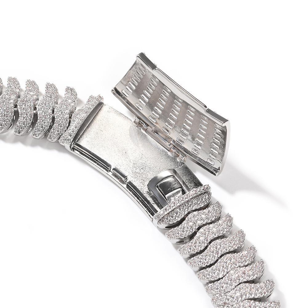 [ICE HUE]18K Gold Vacuum Plated Copper with 5A+ Sri Lanka Zircon Centipede Necklace Miami Italy Mexico & Micro Inspired for Women & Men Luxury Jewelry,Daily Wear,Casual Fashion,Gift Idea,Chicano,Classic,Hip Hop,Simple,Sporty Style