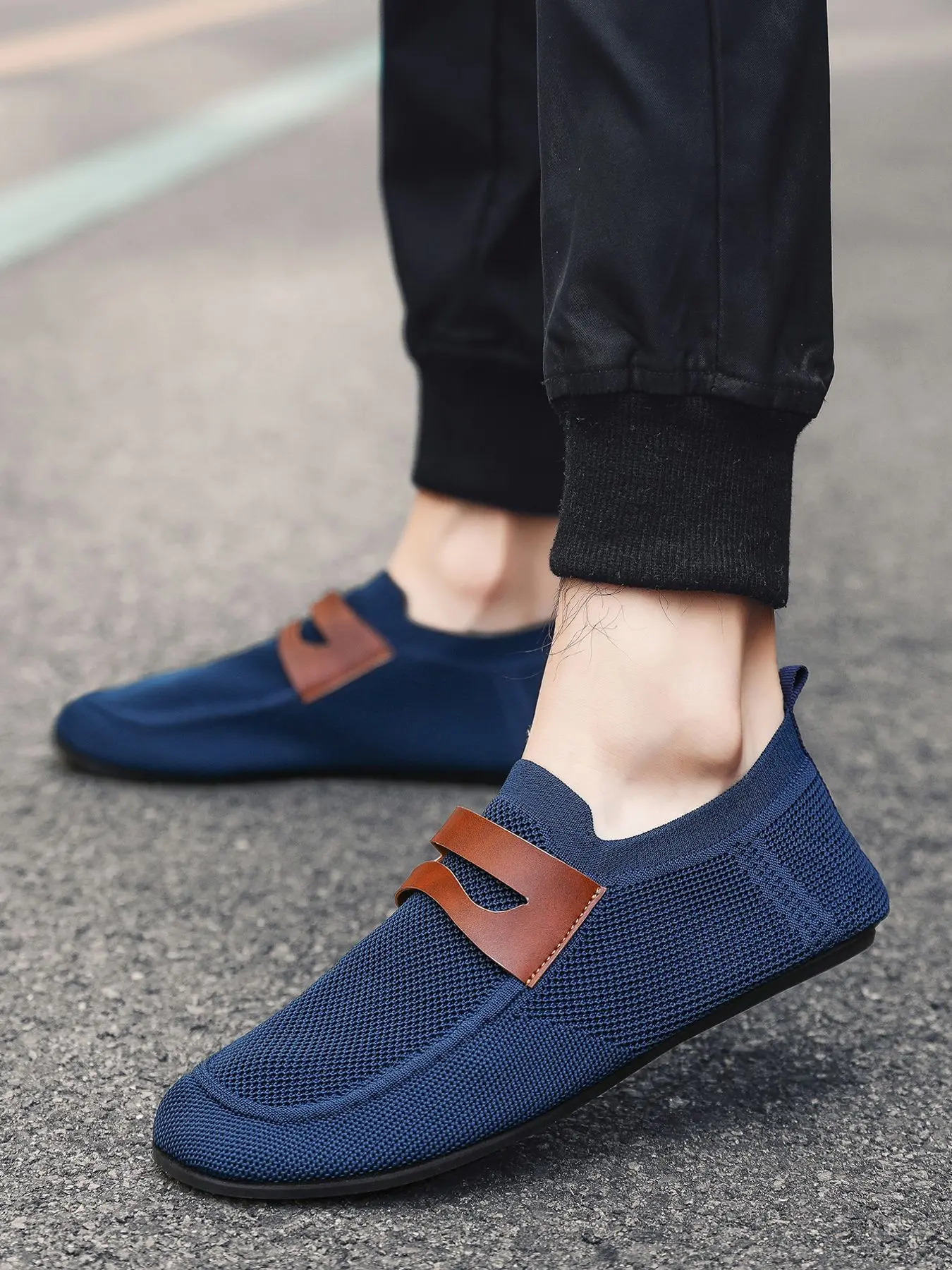 Men's minimalist casual sports walking shoes, portable training shoes, anti slip one foot training shoes, suitable for fitness and home use.