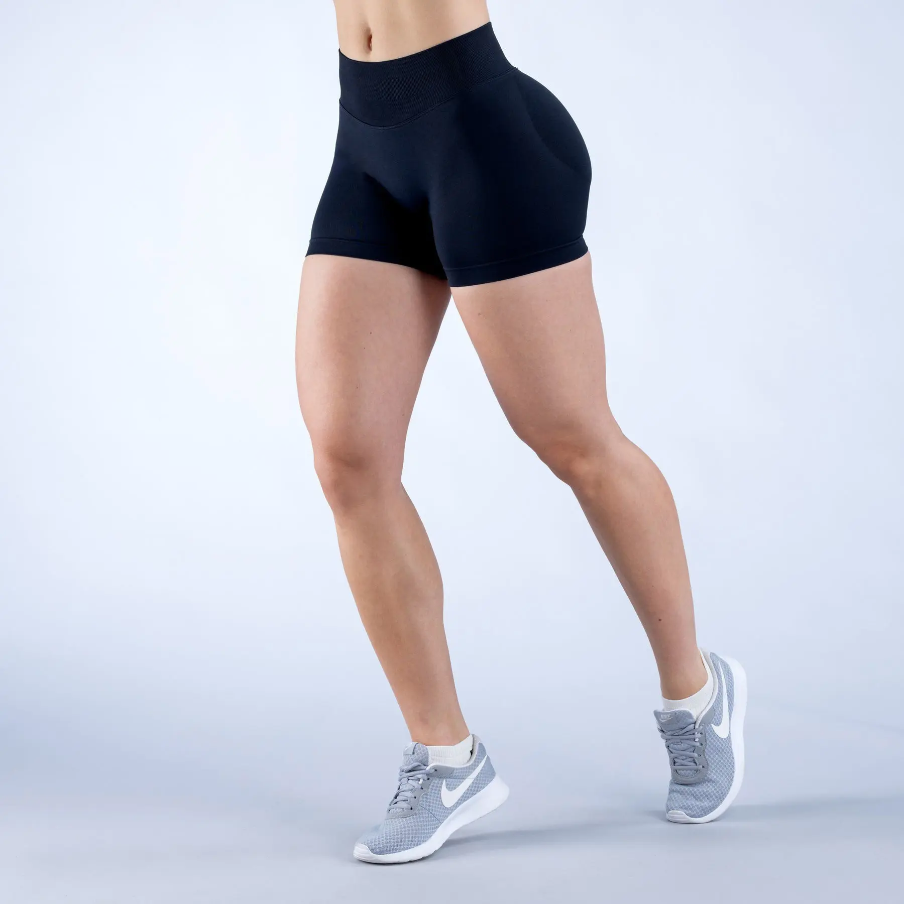 DFYNE  Seamless Knit Women Workout Shorts High Elastic Scrunch Butt Yoga Biker Shorts Tight Gym Running Outdoor Activewear