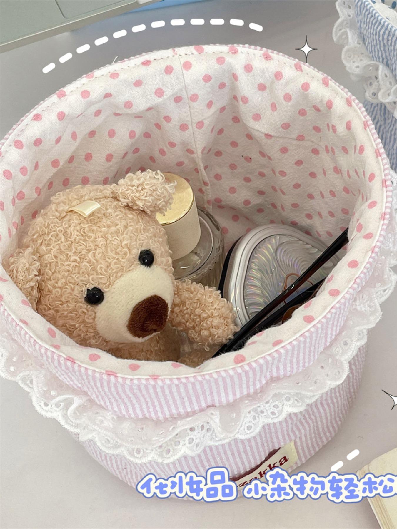 Cute Quilted Makeup Storage Basket, Scalloped Baskets Multifunctional Large Capacity Storage Basket, Desktop Storage Organizer for Home Office