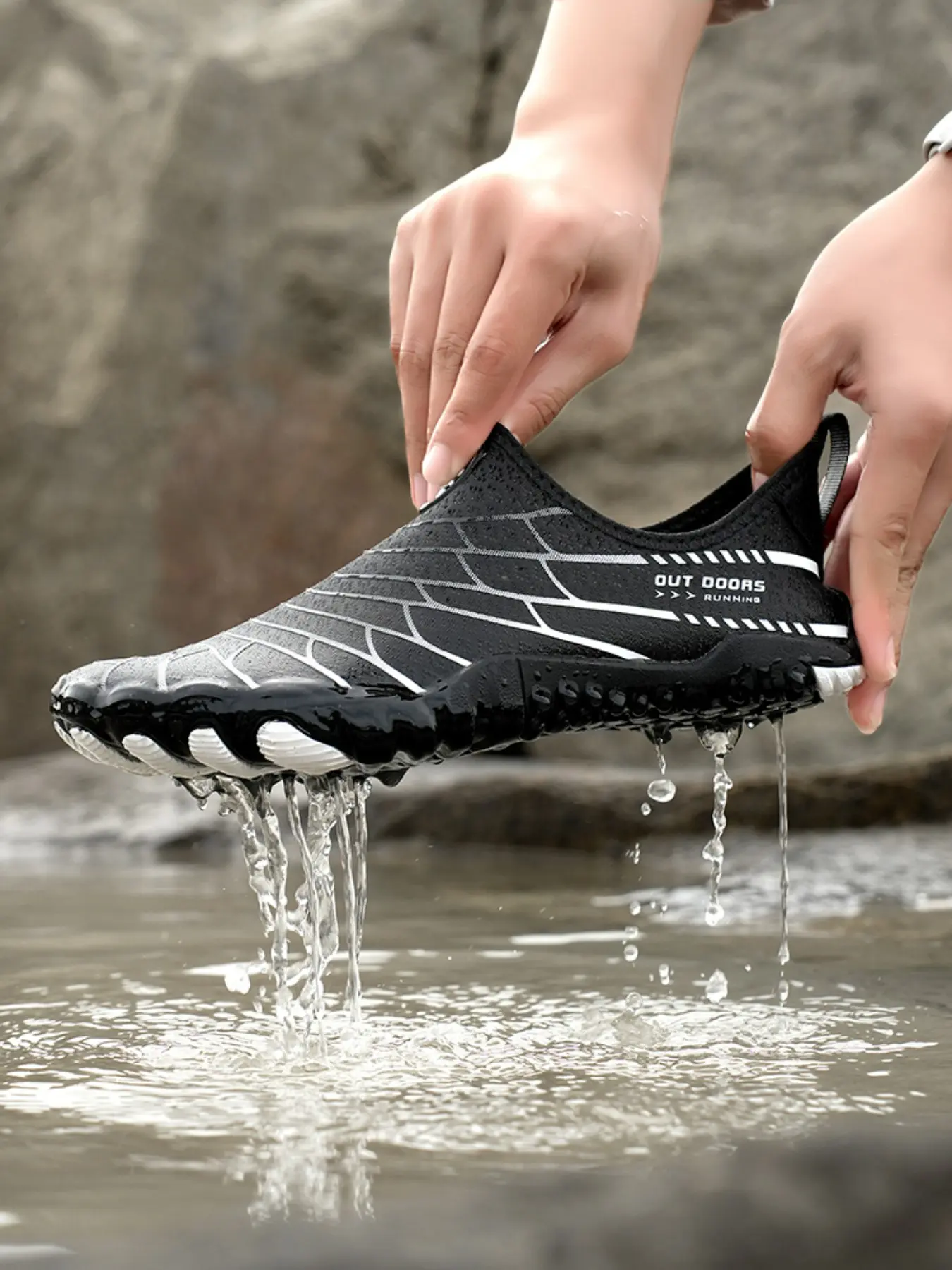 Unisex Beach Shoes, Water Footwear, Water Sports Sandals, Sporty Water Shoes, Five-Finger Swim Shoes, Couples' Outdoor Waterproof Shoes, Comfortable & Durable, Ideal for Beach, Swimming, Surfing