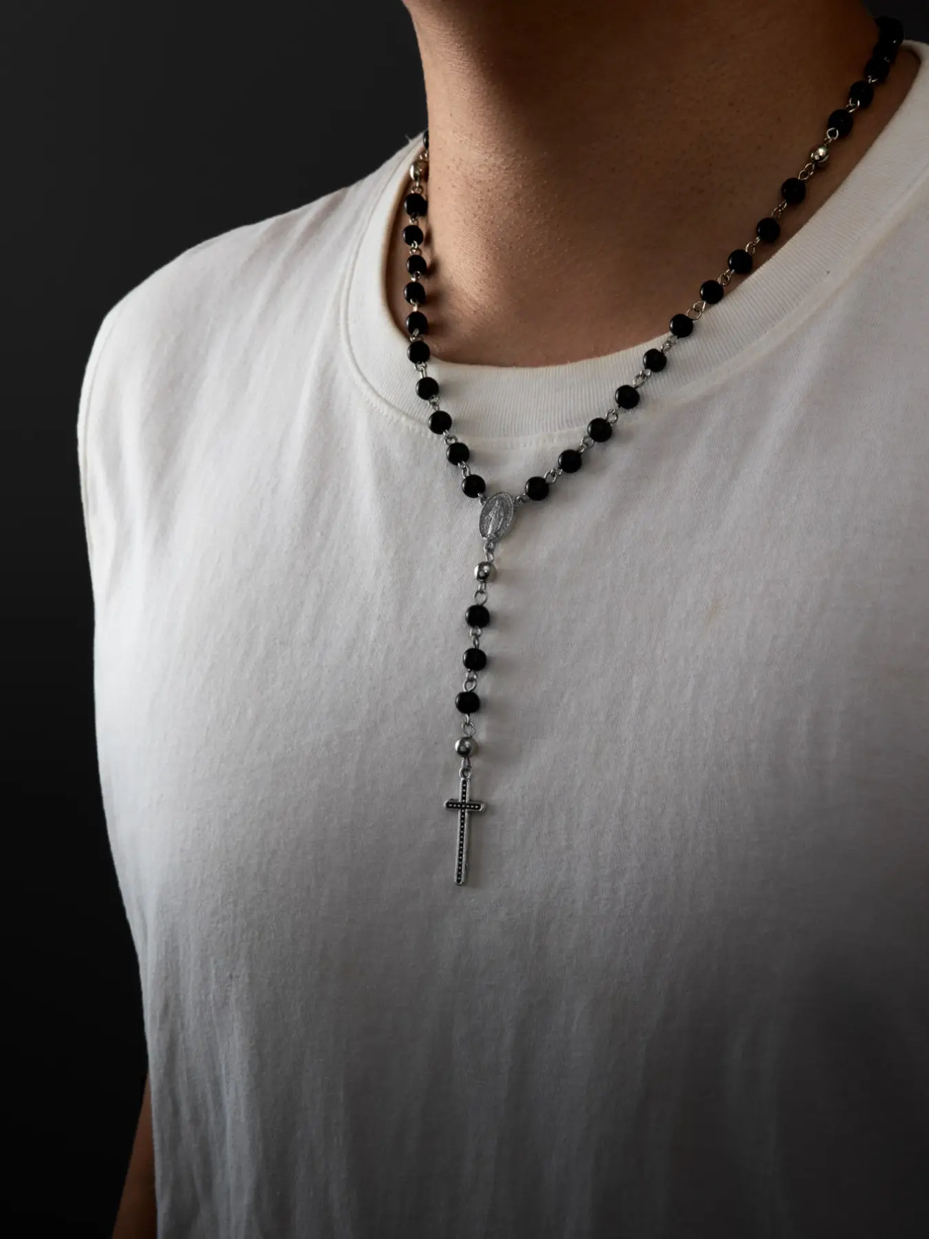 Onyx Bead Cross Necklace for Men, Vintage Mother Mary Pendant, Y-Shaped Dangle Round Beads, Hip Hop Unisex Long Prayer Chain, Beaded Chains, Beaded Necklaces