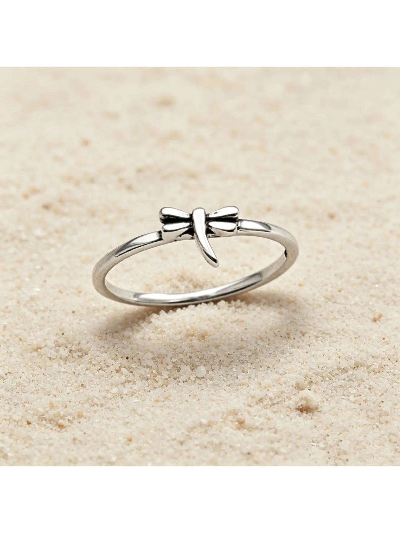 Minimal 3D Dragonfly Smooth Thin Silver Wedding Band, Fresh Insect Design Eternity Band, Lively Niche Birthday Gift for Forest Girls, Daily Stackable Women Jewelry, Dainty Stacking Rings, Fit for Easter Trips and Independence Day Party Occasions