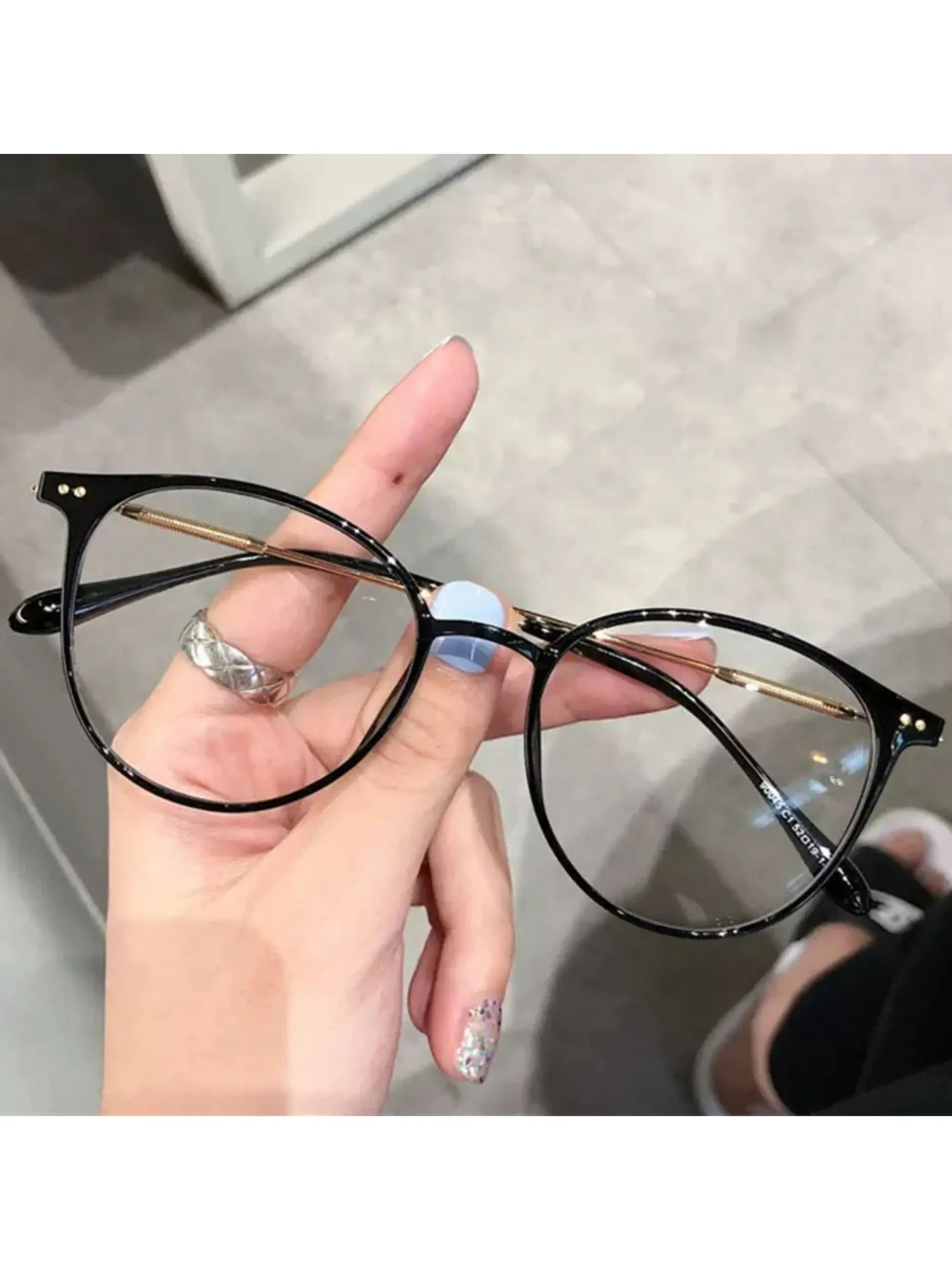 Unisex Round Full-Frame Blue Light Blocking Glasses, Fashionable Non-Prescription Clear Lenses, Ideal for Daily Wear and Decor, Clear Lens Eyeglasses