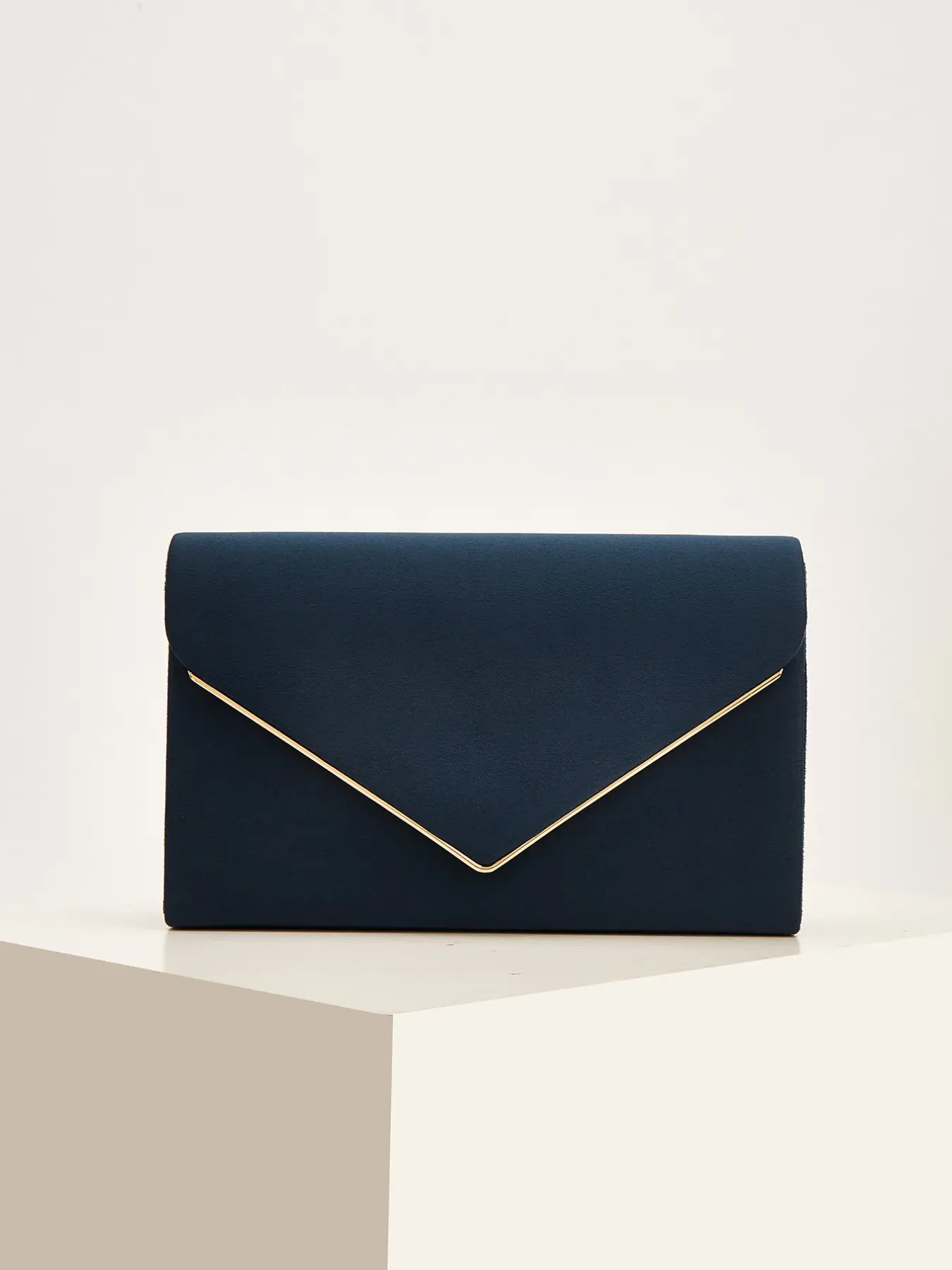 Women's Velvet Evening Clutch Bag, Detachable Chain, Perfect for Weddings, Parties, Balls, Elegant Handbag for Special Occasions