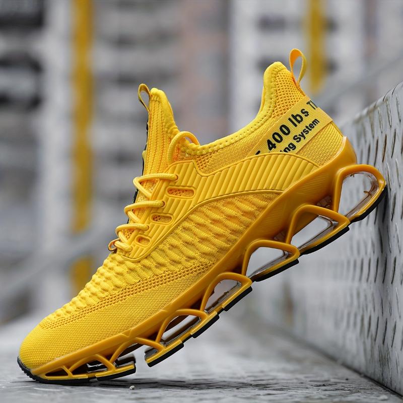 Lightweight and Breathable Men's Blade Sneakers with Odor-resistant Technology - Slip-on Sneakers with Shoelaces