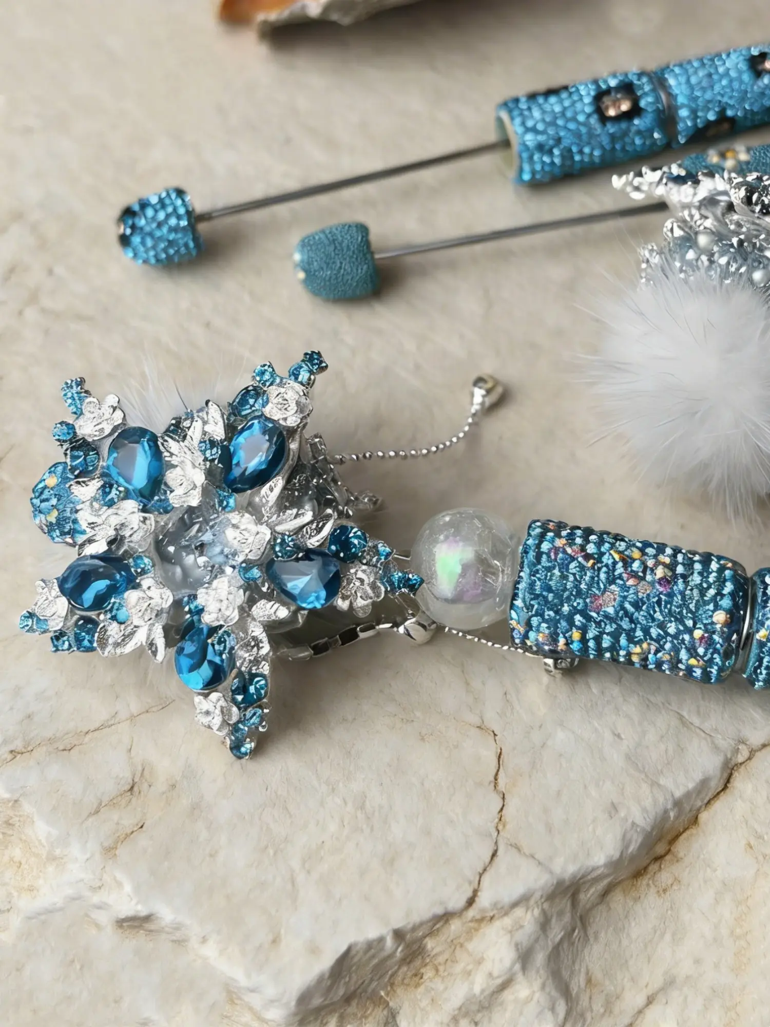 Ocean Series Alloy Rhinestone Starfish Bead Chain Necklace with 2 Acrylic Spacer Beads, Elegant Design for All Seasons