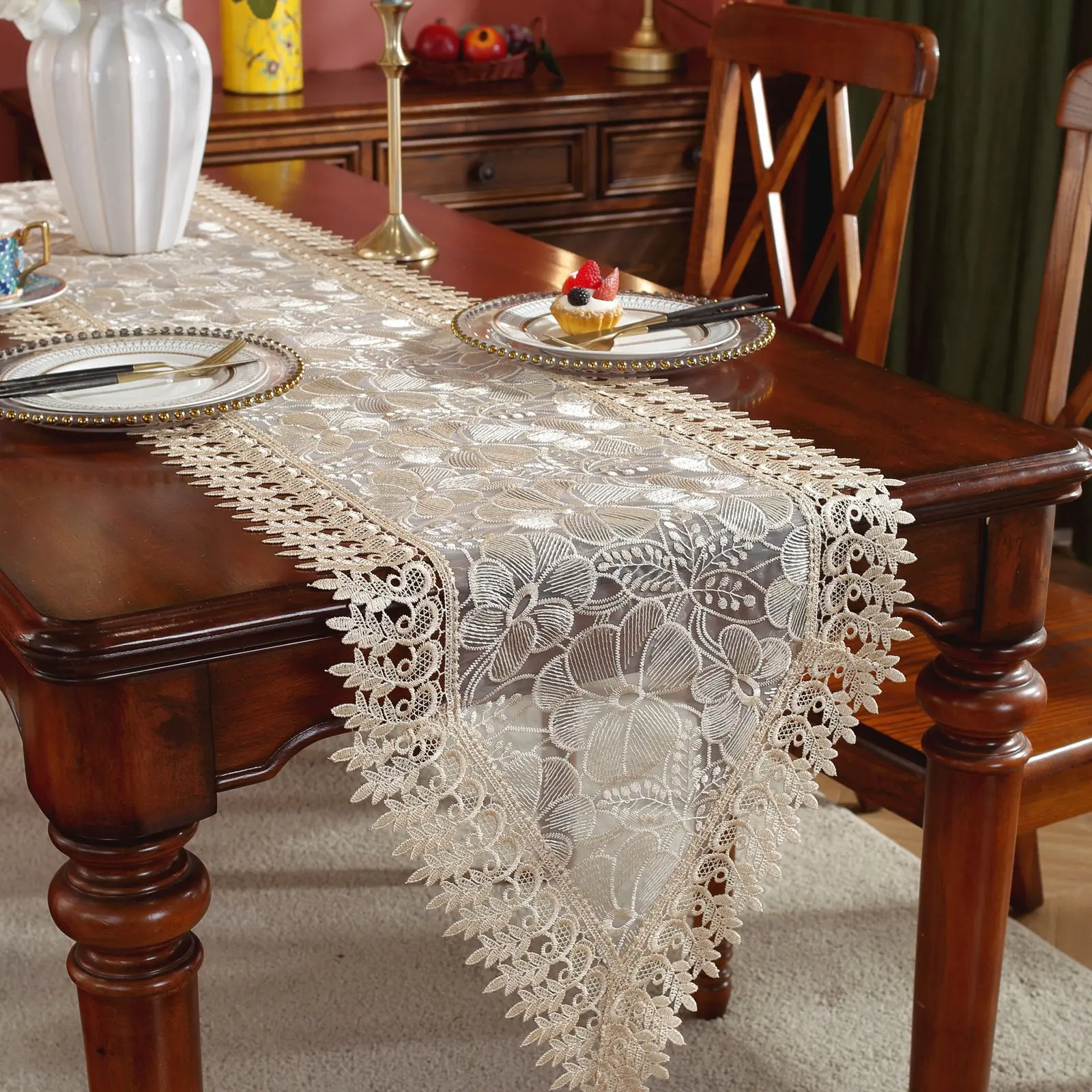 Table Runner 100% Polyester, Embroidered Lace Table Mat, Indoor Decor, Holiday Ornament, All-Season Party Wedding Decoration
