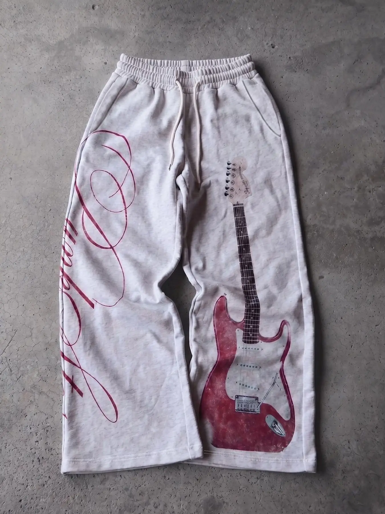 Men's Vintage Rock-Style Wide-Leg Casual Fashion Loose Pants, Printed With Cursive Lettering And Guitar Graphic Pattern, Drawstring Elastic Waist Trousers, Suitable For Music Festivals, Street Outfits And Daily Casual Wear, Fashion Streetwear Bottoms