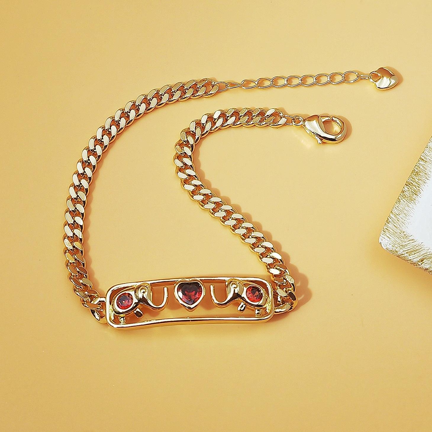 Hollow Heart Cuban Link Chain Bracelet for Women Minimalist Trendy Jewelry Dainty High-End Stackable Accessory Elegant Versatile for Daily Outfits Streetwear Party & Gifts