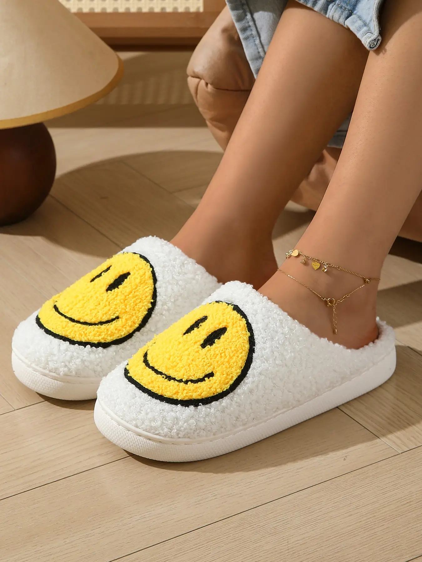 Women's Strawberry Pattern Indoor Slip Ons Slippers, Fall Winter Warm Anti-Slip Home Shoes, Casual Textile Embroidery Design, Medium Width, Non Slip Slippers, Warm House Slippers, Warm Indoor Footwear