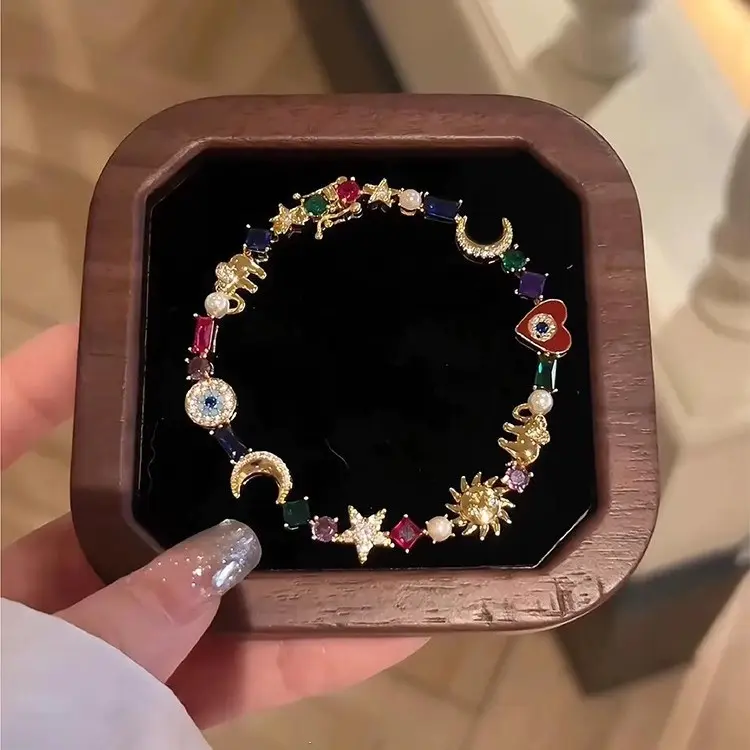 Women's Retro Charm Bracelet - Plastic Alloy Wrist Jewelry with Star-Moon Accents, Jewelry for Women, Party Wear Holiday Costume Accessory