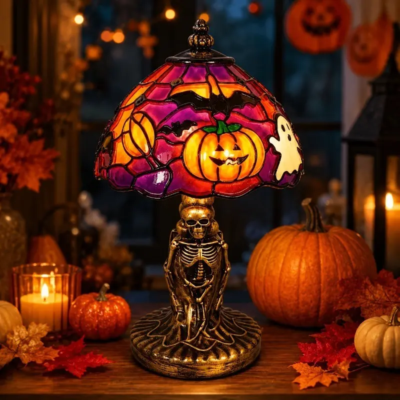 Mini Halloween Skull Table Lamp, Tiffany Style Painted Glass Resin Decorative Night Light, USB Powered Gothic Horror Lamp, Desktop Decor for Holidays