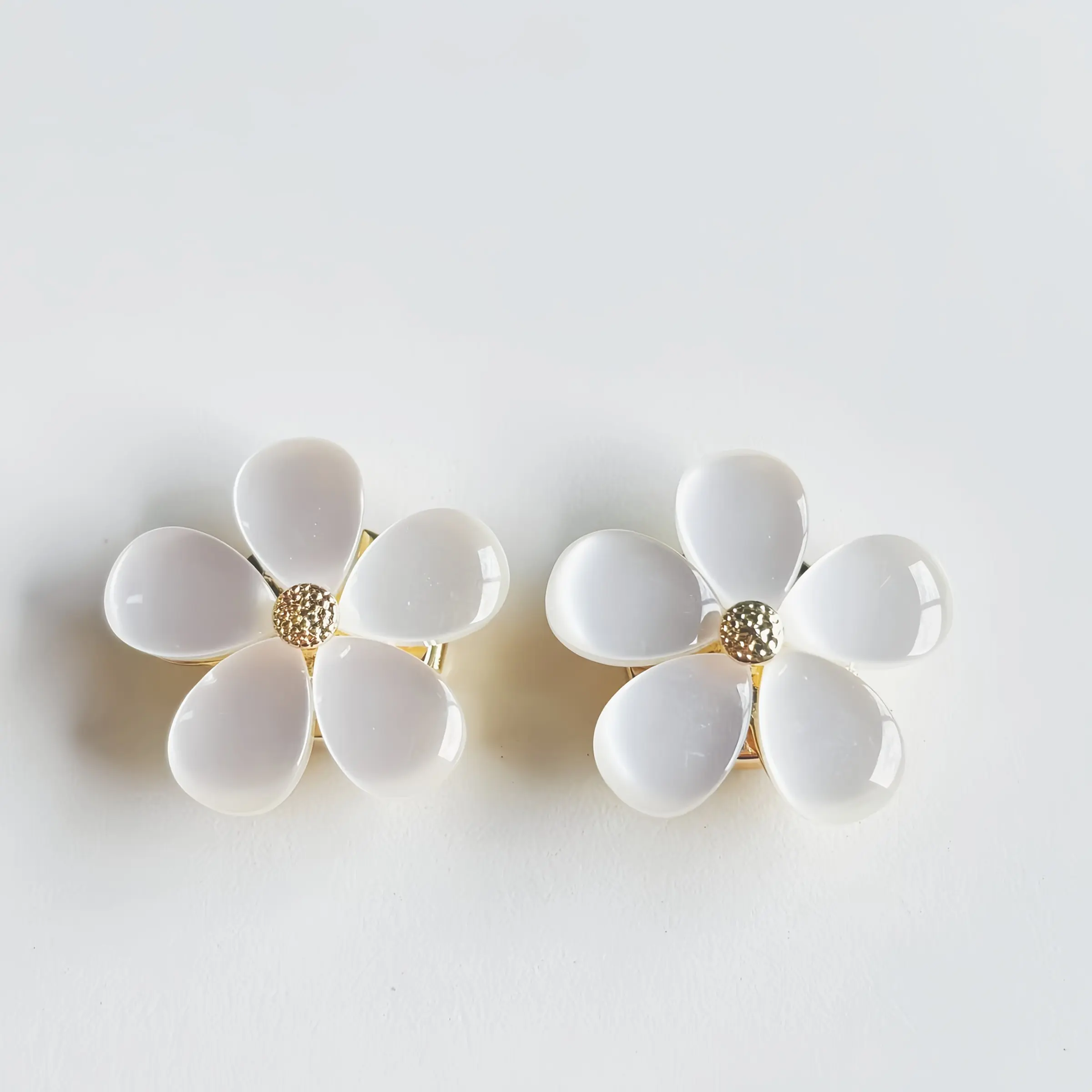 2Pcs Elegant Floral No-Sew Shirt Button Covers Quick On Design Formal Daily Party Accessory Holiday Gift