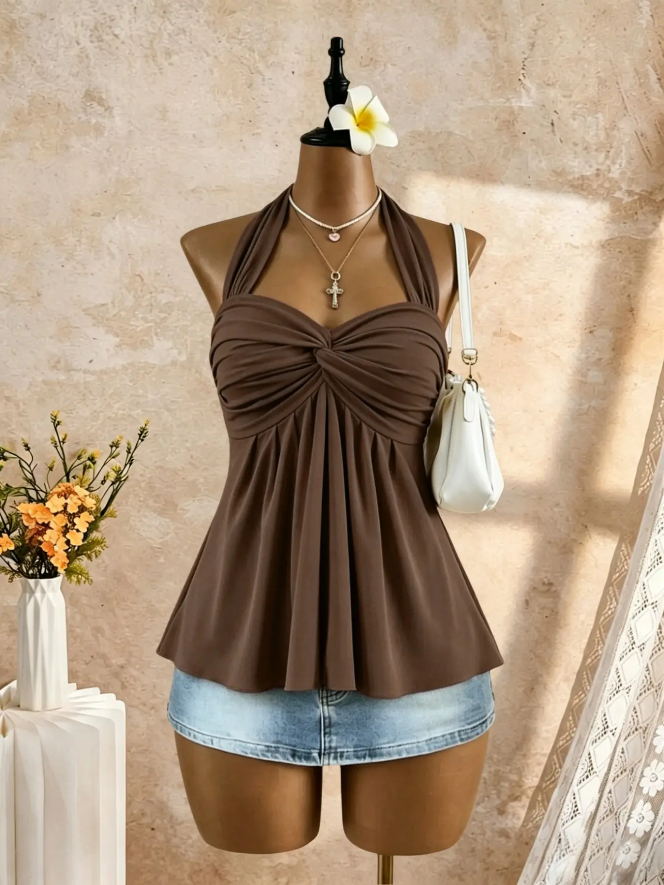 Women's Knot Halter Top, Flowy A-Line Strappy Tank, Sleeveless Sweet Heart Neckline Top, Stylish Fashion Feminine Casual Wear for Summer, Boho Sleeveless Halter