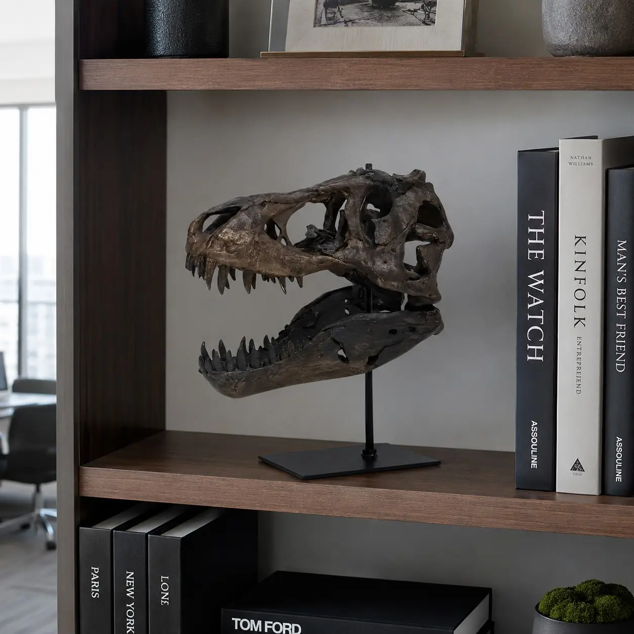 Dinosaur Statue Indoor Outdoor Home Decor, Rainproof Resin Tyrannosaurus Skeleton Replica, Handmade Realistic Bone Texture, No Power Needed!