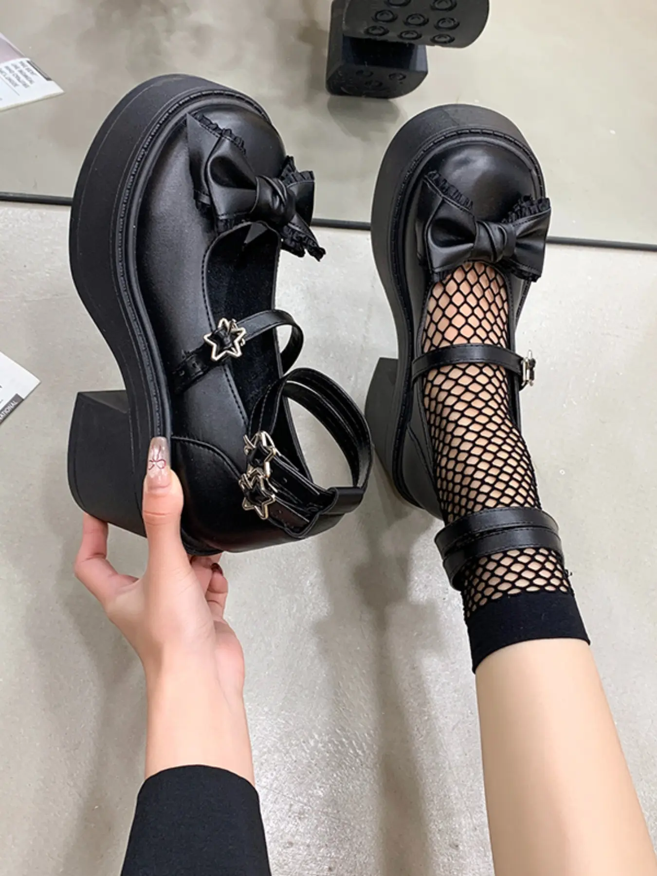 English Style Lace-Up Sneakers, Bowknot Design, Thick Sole Height Increase, College Wind, Pure Color, PU Leather, Outdoor School Activities, Platform Mary Janes