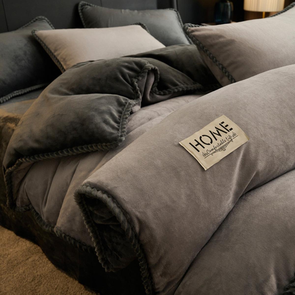 3-Piece Soft Milk Velvet Bedding Set, European Style Edges, Includes 1 Quilt Cover & 2 Pillowcases, Valentine Gift Idea, Soft Bedding Sets