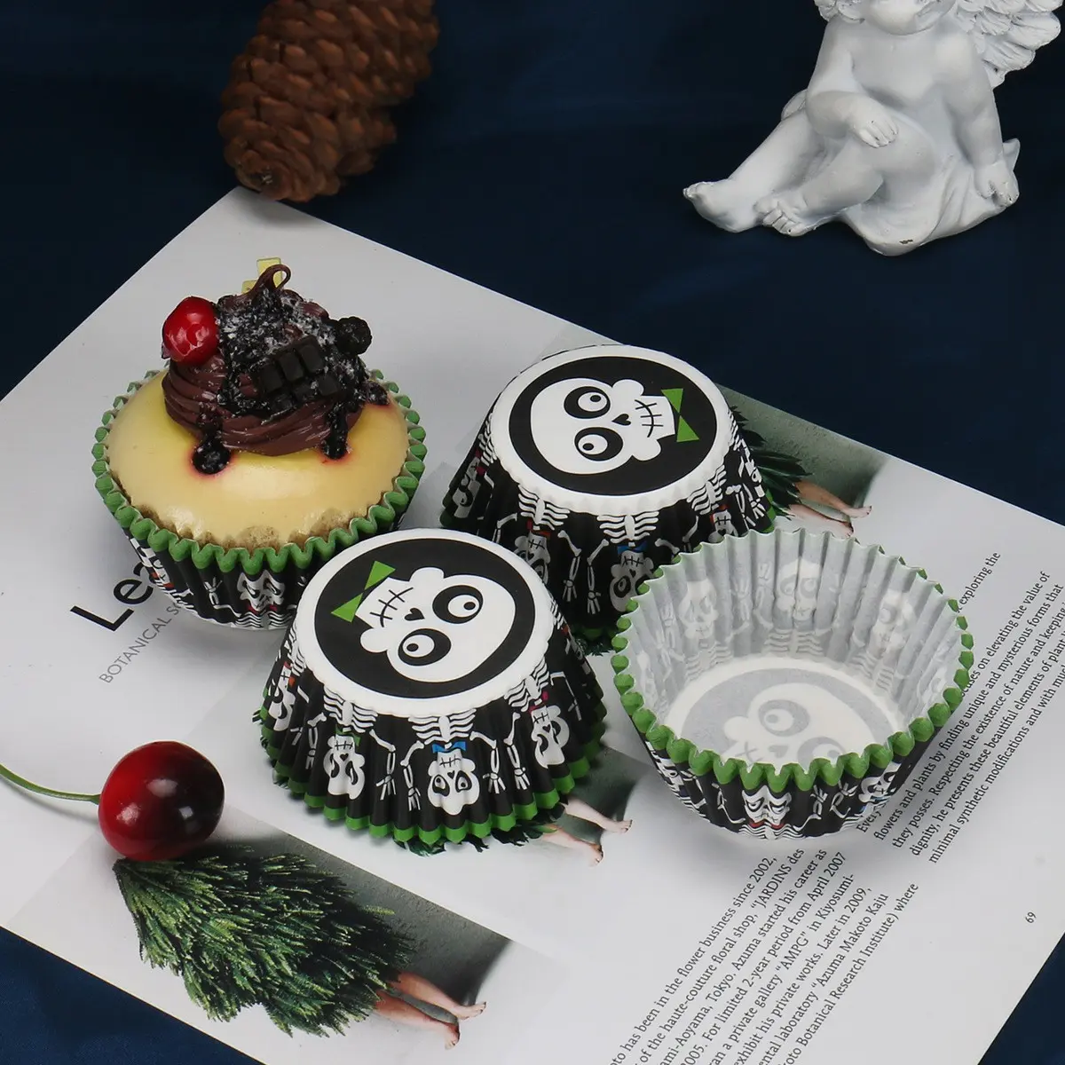 Halloween Series Cake Paper Trays, Snow Mousse Paper Trays, 100pcs PVC Tube Pack, Oil-Resistant High-Temperature Cake Cups, Bakeware