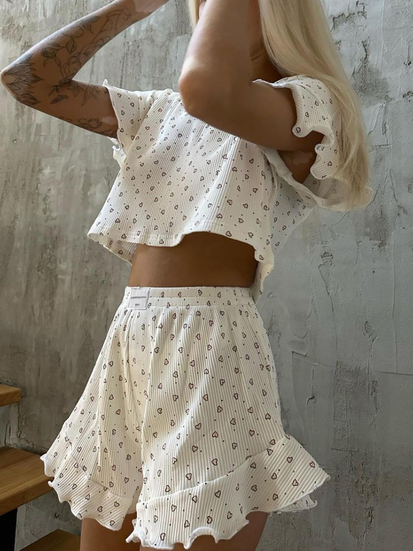 Women's All Over Heart Print Pyjama Set, Casual Comfy Ruffle Trim Crop Top & Patched Elastic Waist Shorts Pyjama Two-piece PJ Set, Ladies Sleepwear for All Seasons, Pajamas