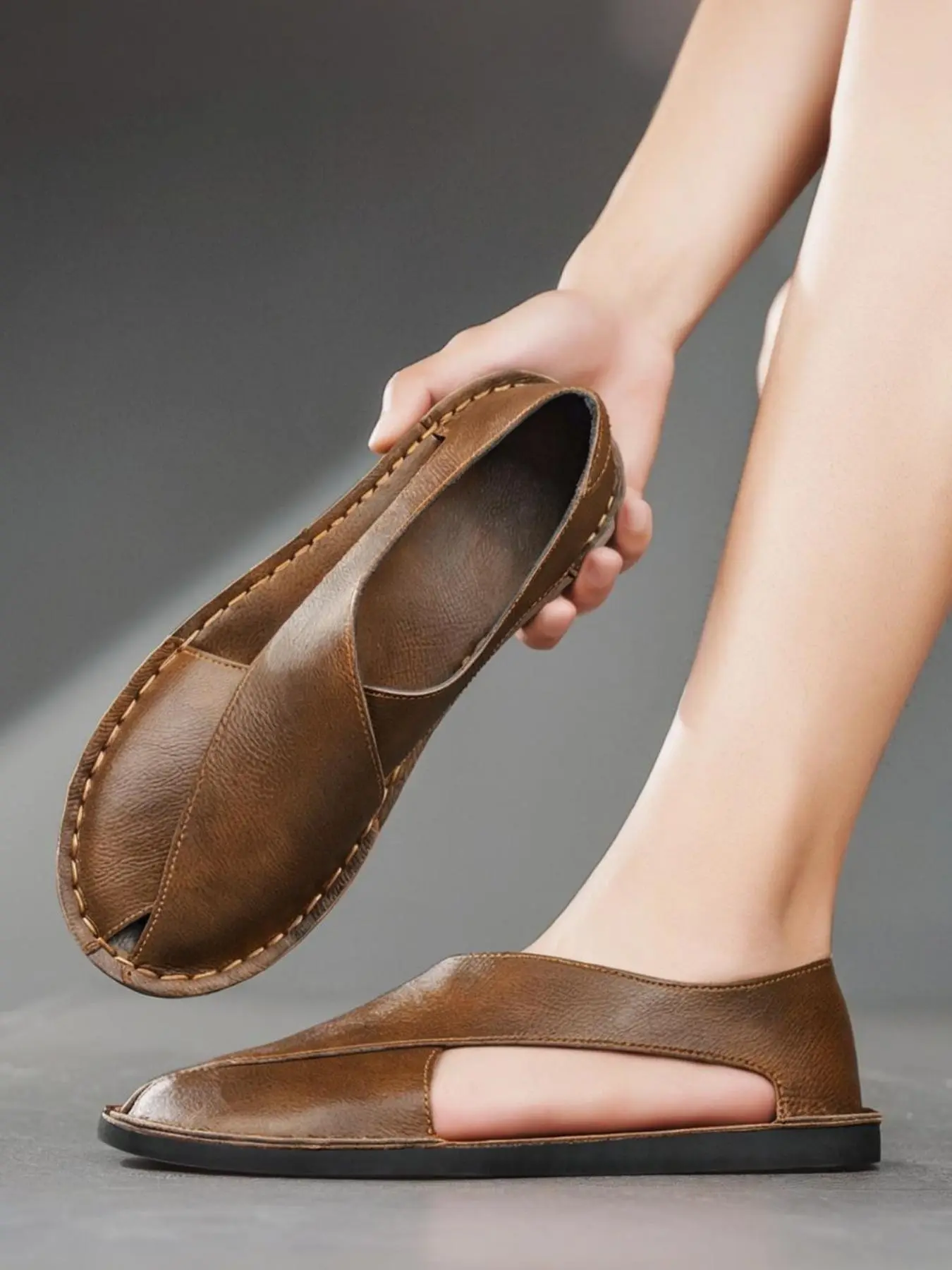 Men's Leather Sandals, Stylish Summer Travel Footwear, Comfortable Low Heel Shoes, Perfect for Outdoor Activities, Elegant Design, /