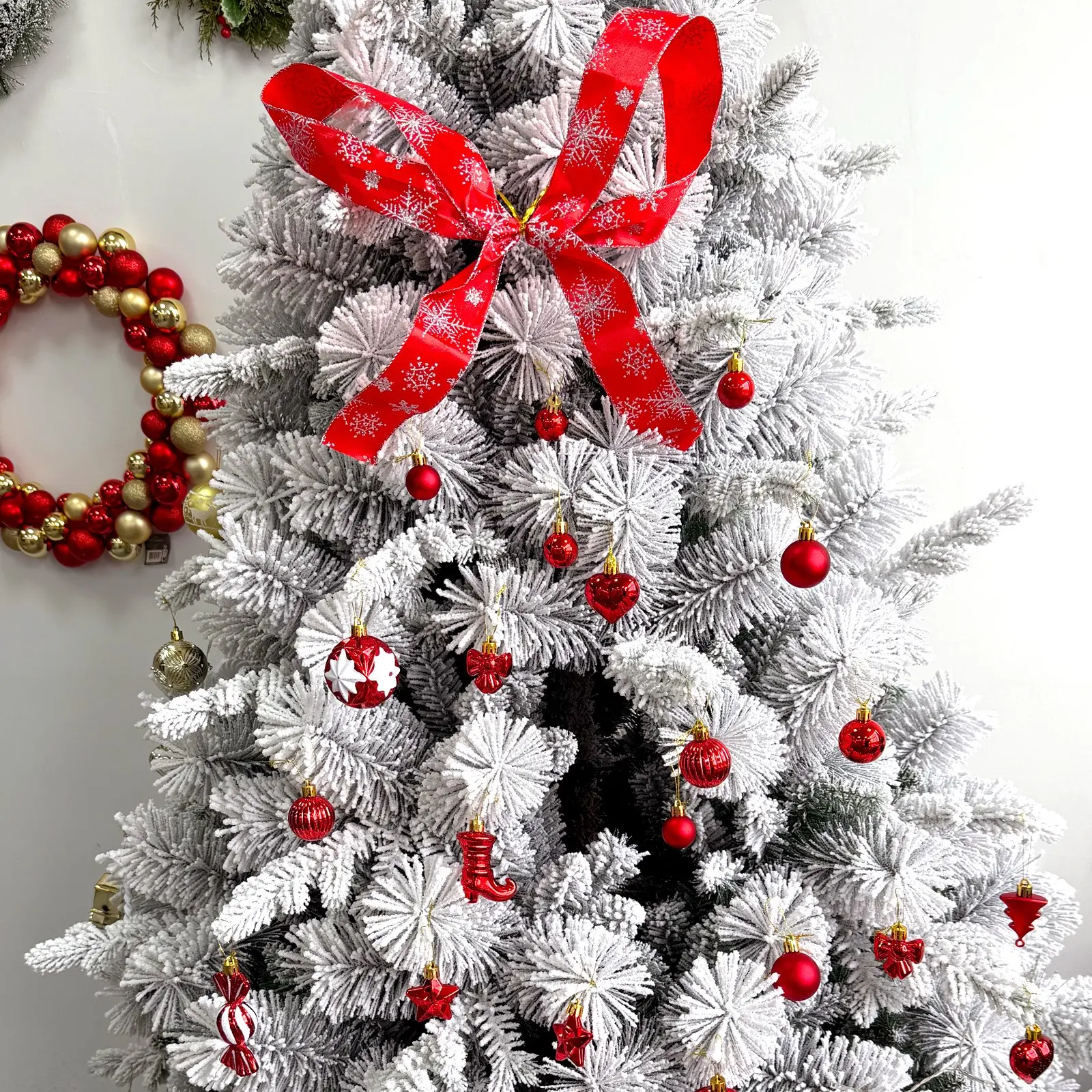 30pcs Christmas Tree Decorations, Ribbon Candy Boots Cane Bow Plastic Balls, Painted Christmas Ornaments, Festive Holiday Supplies