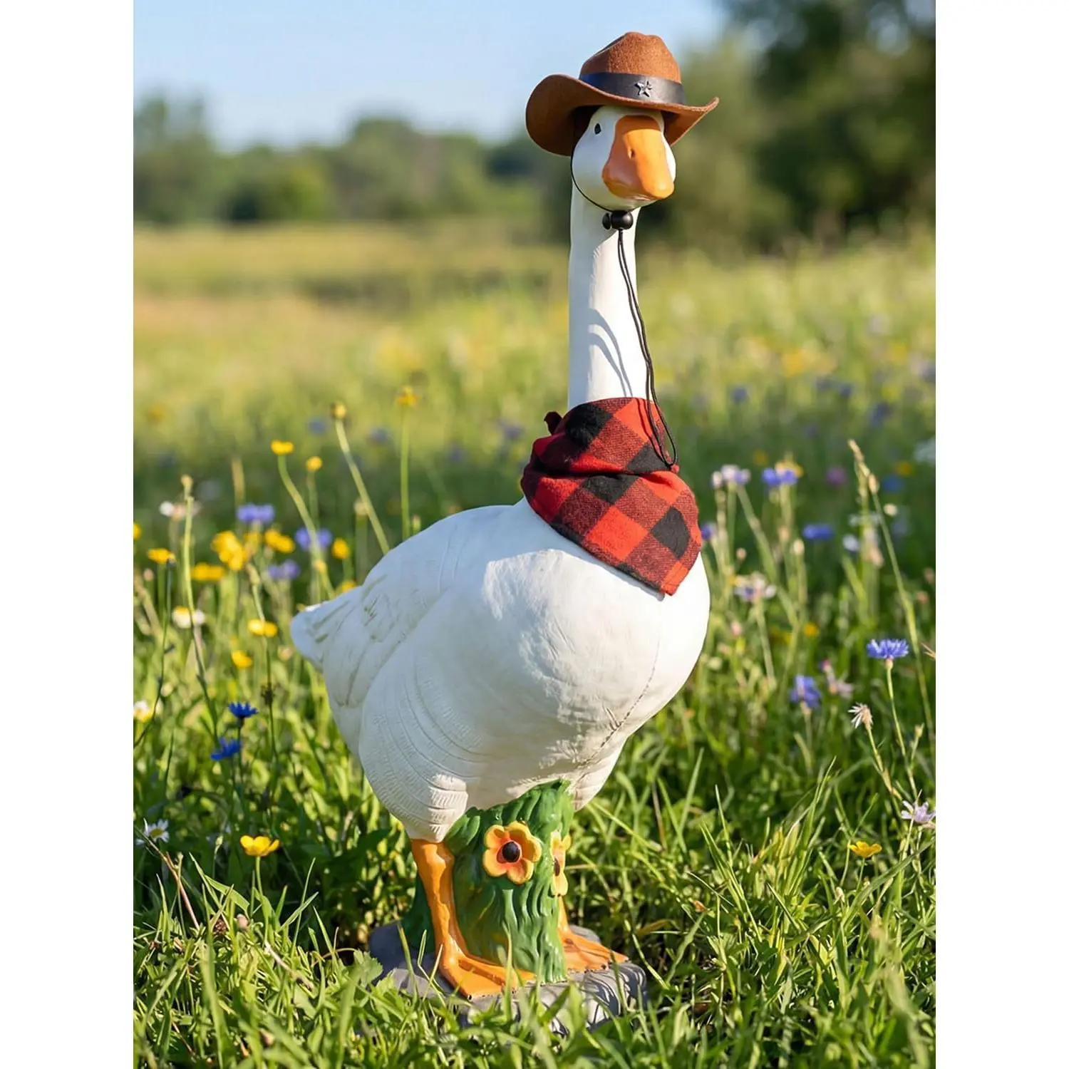 Adjustable Large Porch Goose Statue – 23” Realistic Hollow Plastic Garden Goose with Removable Cowboy Hat & Bandana, Stone Base with Sand-Fillable Design for Outdoor Stability