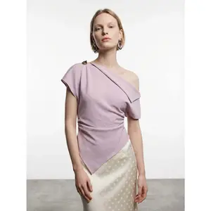 URBAN REVIVO Asymmetric One Shoulder Fitted Overhead Shirt