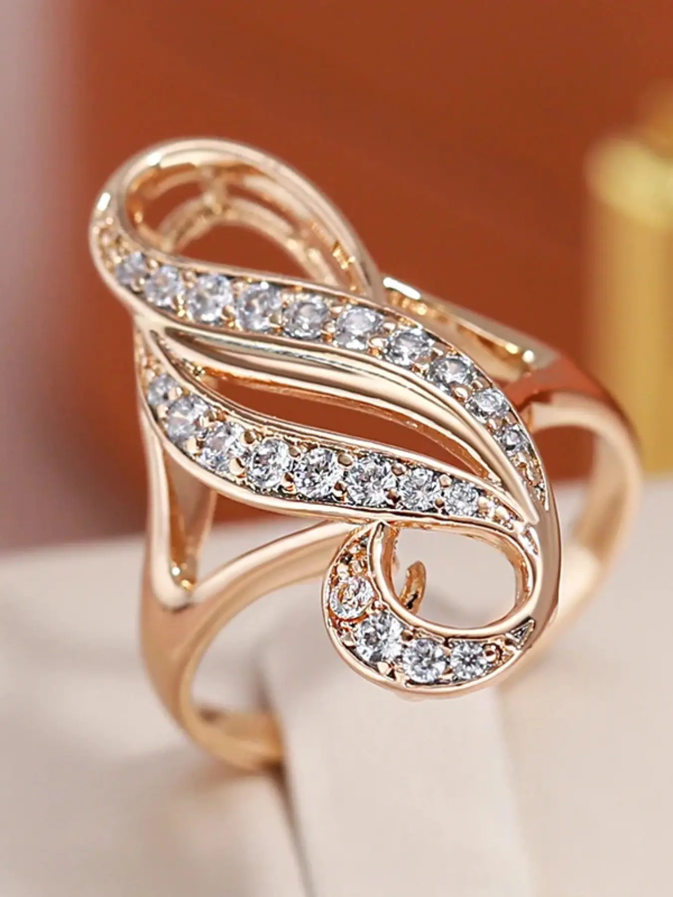 Fashion Hollow Design Infinity Rings for Women and Man Stackable Rings Delicate Jewelry Perfect for Engagement Weddings Party, Daily Wear Anniversary Gift