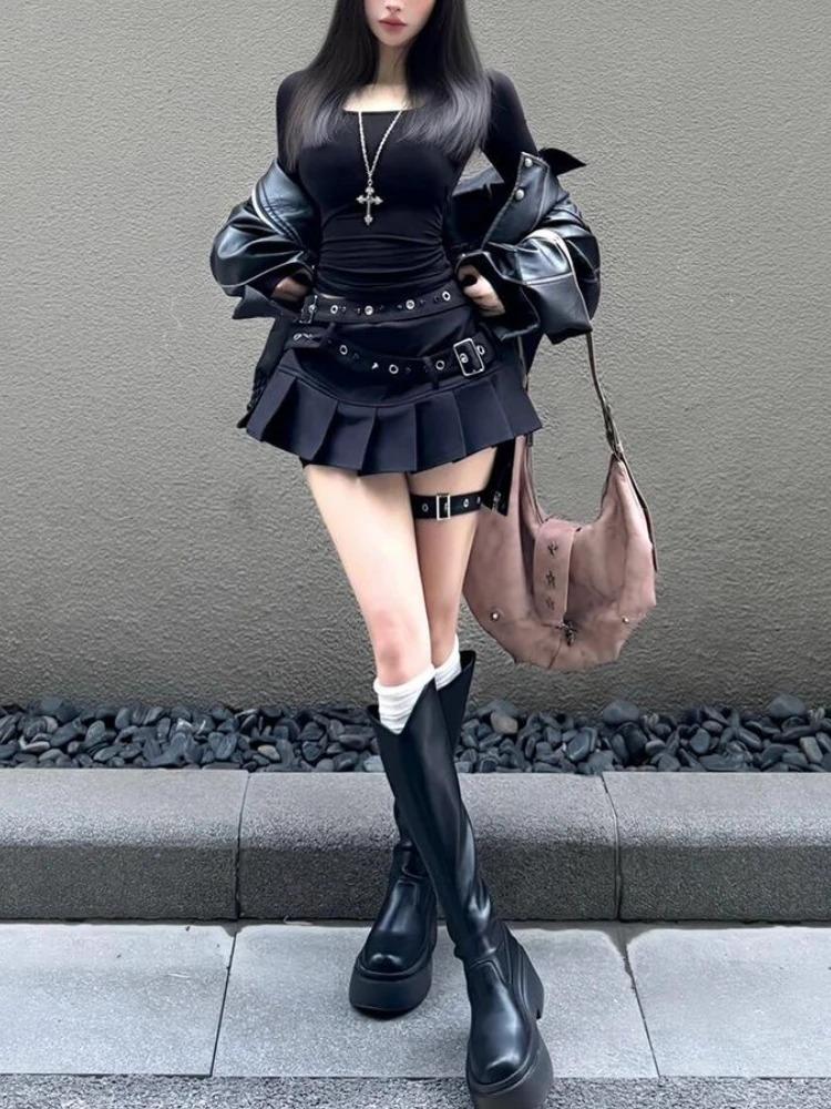 Black High Street Gothic Rivet Mini Skirt Woman Y2K Style Korean Fashion Aesthetic Skirts Elegant Retro A-line Denim Outfit 2026 Black High Street Gothic Rivet Mini Skirt Woman Y2K Style Korean Fashion Aesthetic Skirts Elegant Retro A-line Denim Outfit 2026