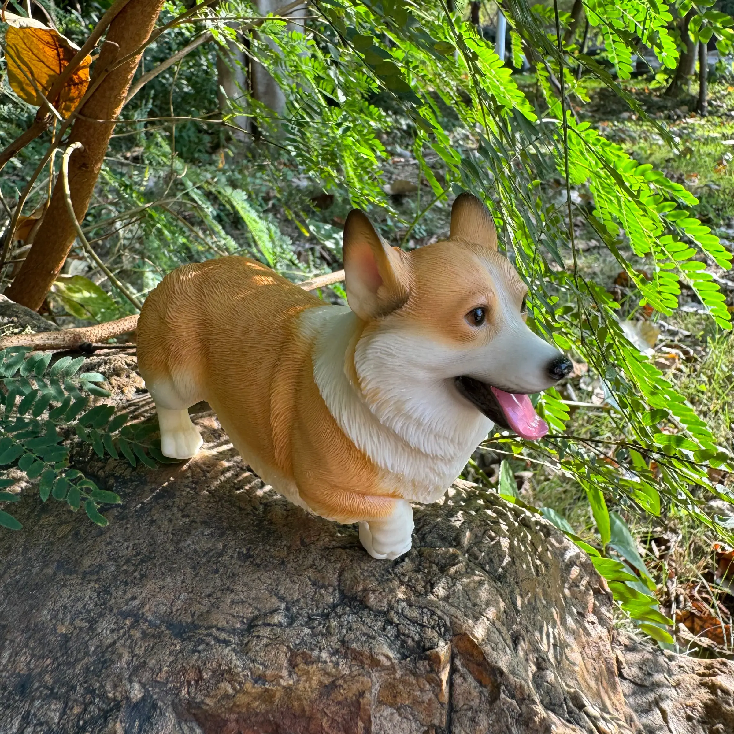Resin Corgi Garden Dog Statue, Practical Guardian Dog, Outdoor Indoor Decor, Lawn Memorial Gift for Dog Lovers