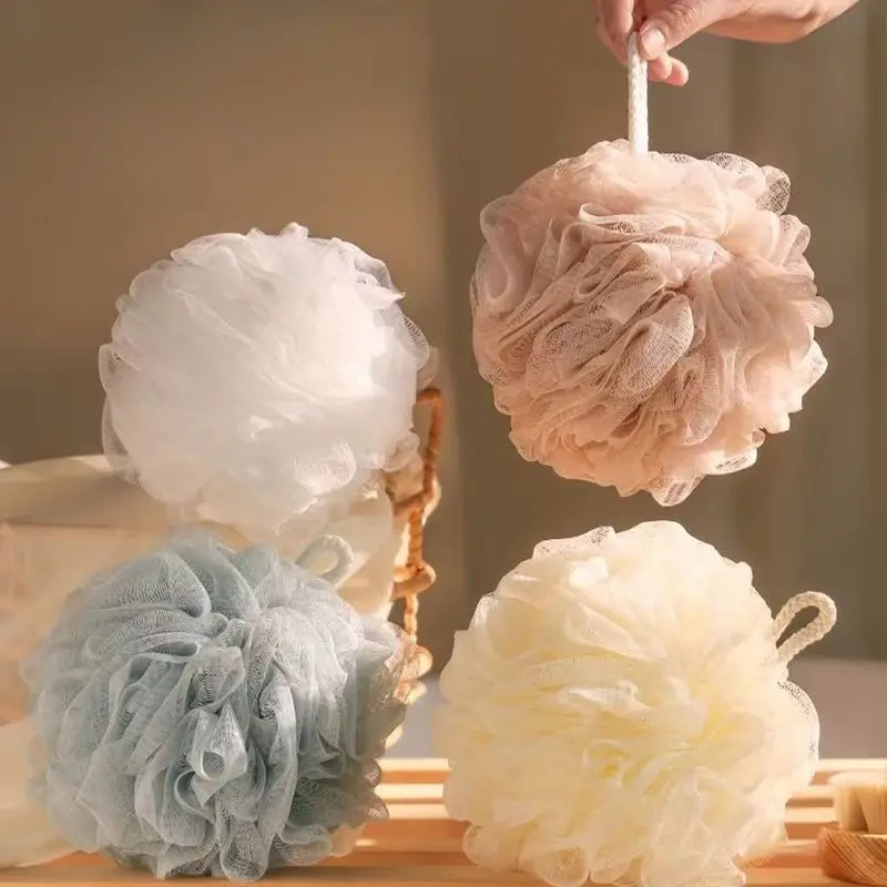 Gradient-Colored Bath Pouf: A Dual-Purpose Foaming and Exfoliating Bath Accessory. This Lace-Trimmed Bath Flower Generates Abundant Lather, Holds Its Shape Firmly, and Features a Convenient Hanging Loop