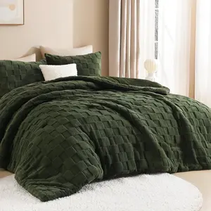 Queen Size Comforter Set Olive Green, 3 Pieces Warm Fleece Winter Bedding Set, Checkered Plush Fuzzy Blanket Bed Set(1 Comforter, 2 Pillowcases)
