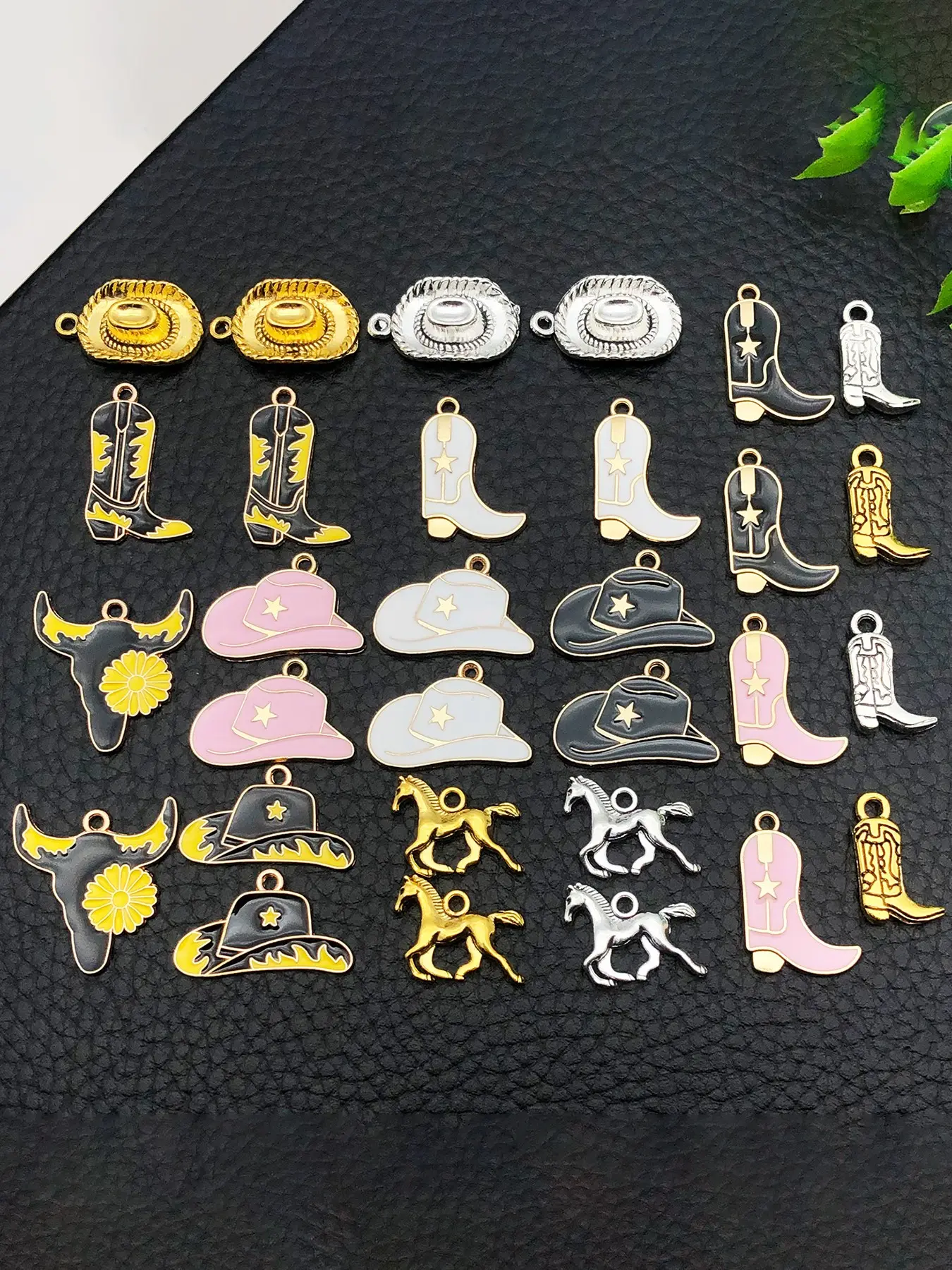 30pcs Mixed Fashion Enamel Western Cowboy Decorative Charm Accessory Metal Cowboy Shoes and Hats Horse Pendants for DIY Bracelets Necklaces Earrings Jewelry Making Craft Supplies Accessories
