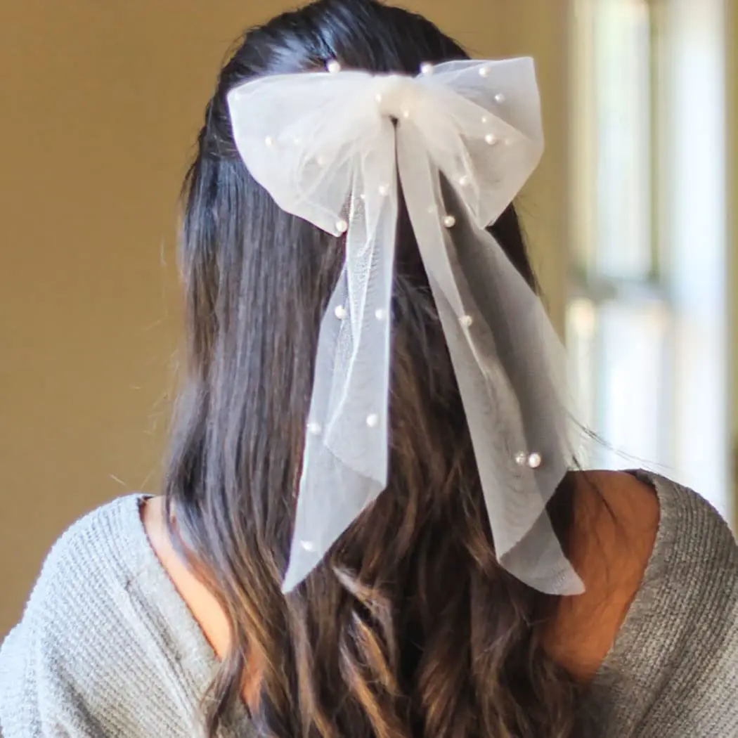 White Tulle Hair Bow with  Bridal Wedding Veil for Women | Short  bridal hai bow clip,ideal for engagement,prom and bachelorette party
