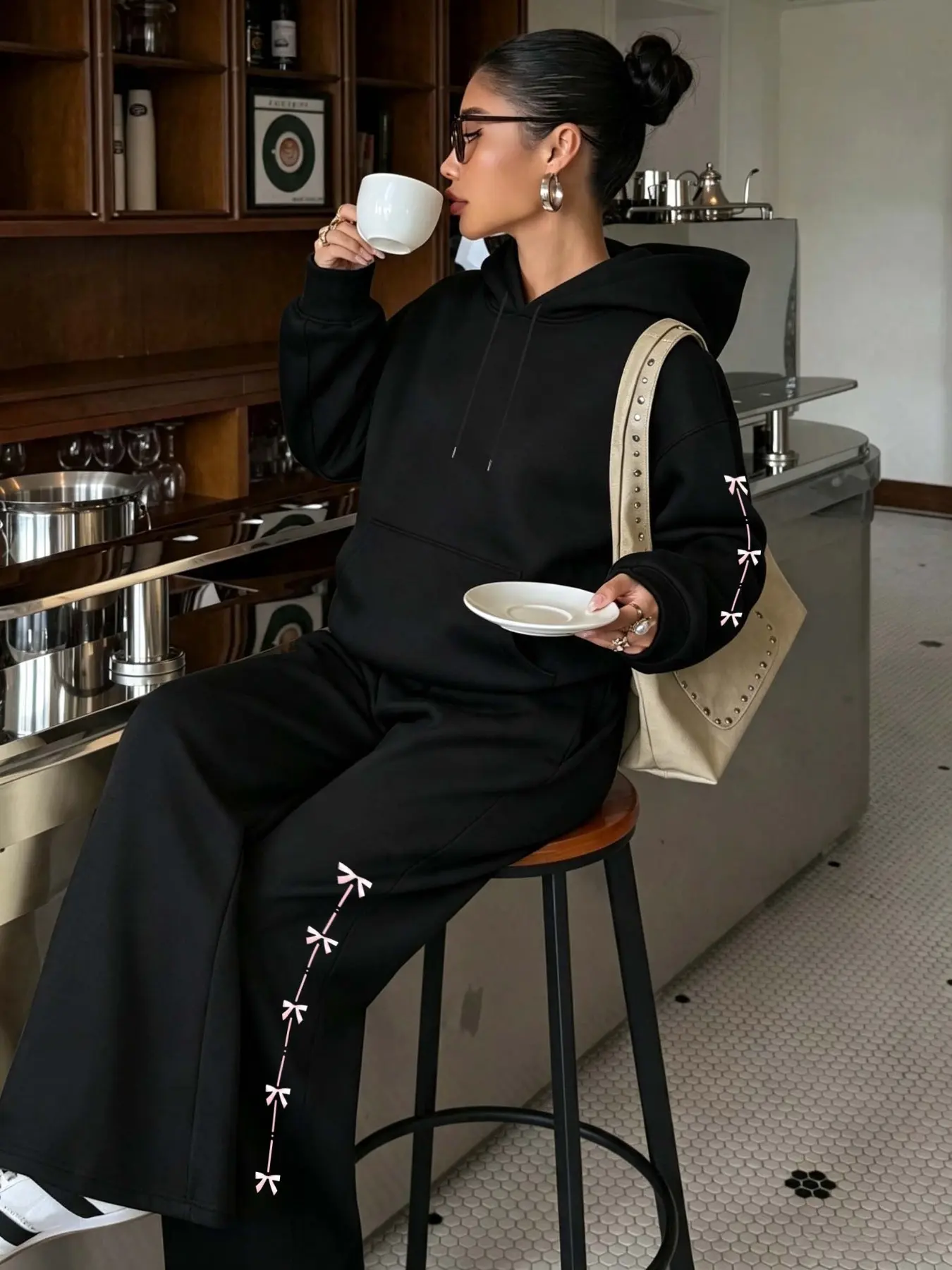 Women Bow Print 2 Pieces Lounge Set, Oversized Hooded Sweatshirt with Pocket, Wide Leg Pants, Casual Y2K Fashion, Trendy Streetwear