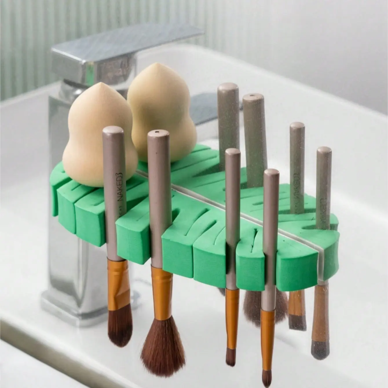 Creative Leaf-Shaped Makeup Brush Drying Rack, Wall-Mounted Toothbrush Holder, Multi-Functional Cleaning Rack, Bathroom Storage Solution