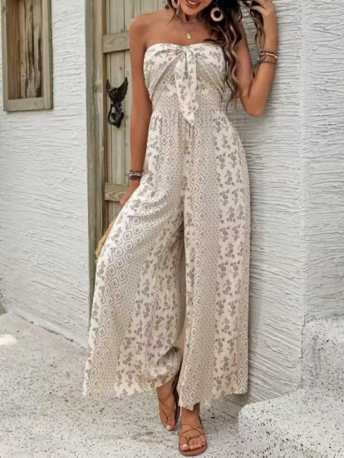 Boho Print Sleeveless Halter Neck Jumpsuit, Casual Vacation Chic One-Piece, Women's Fashion Long Pants Romper for Summer