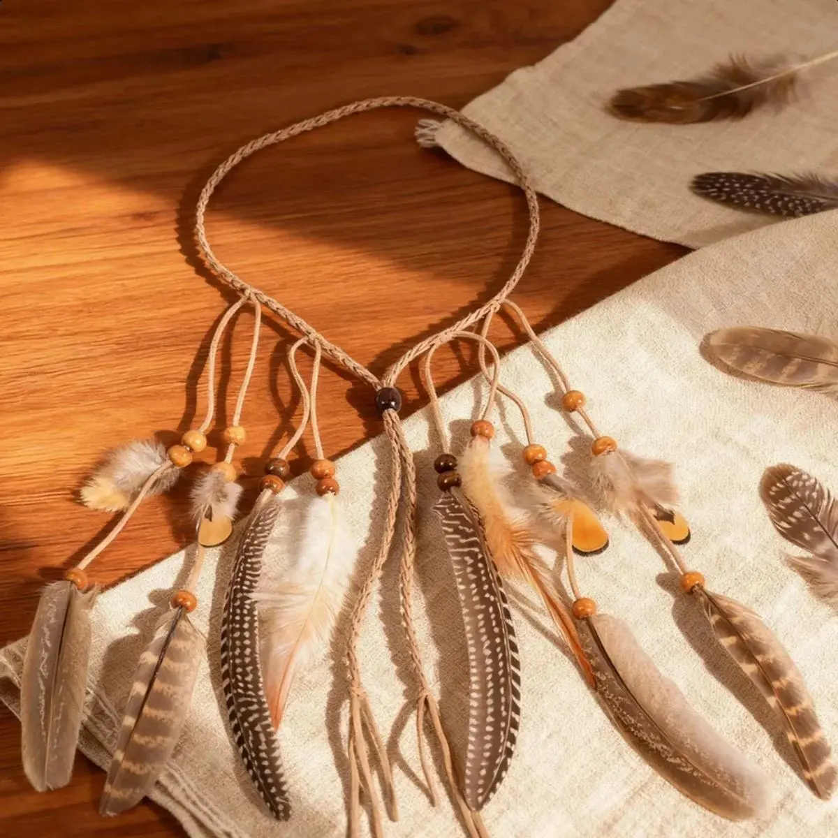 1 piece of vintage Bohemian hand woven hair with feather like tassel hair headband, suitable for women's hair accessories, beach