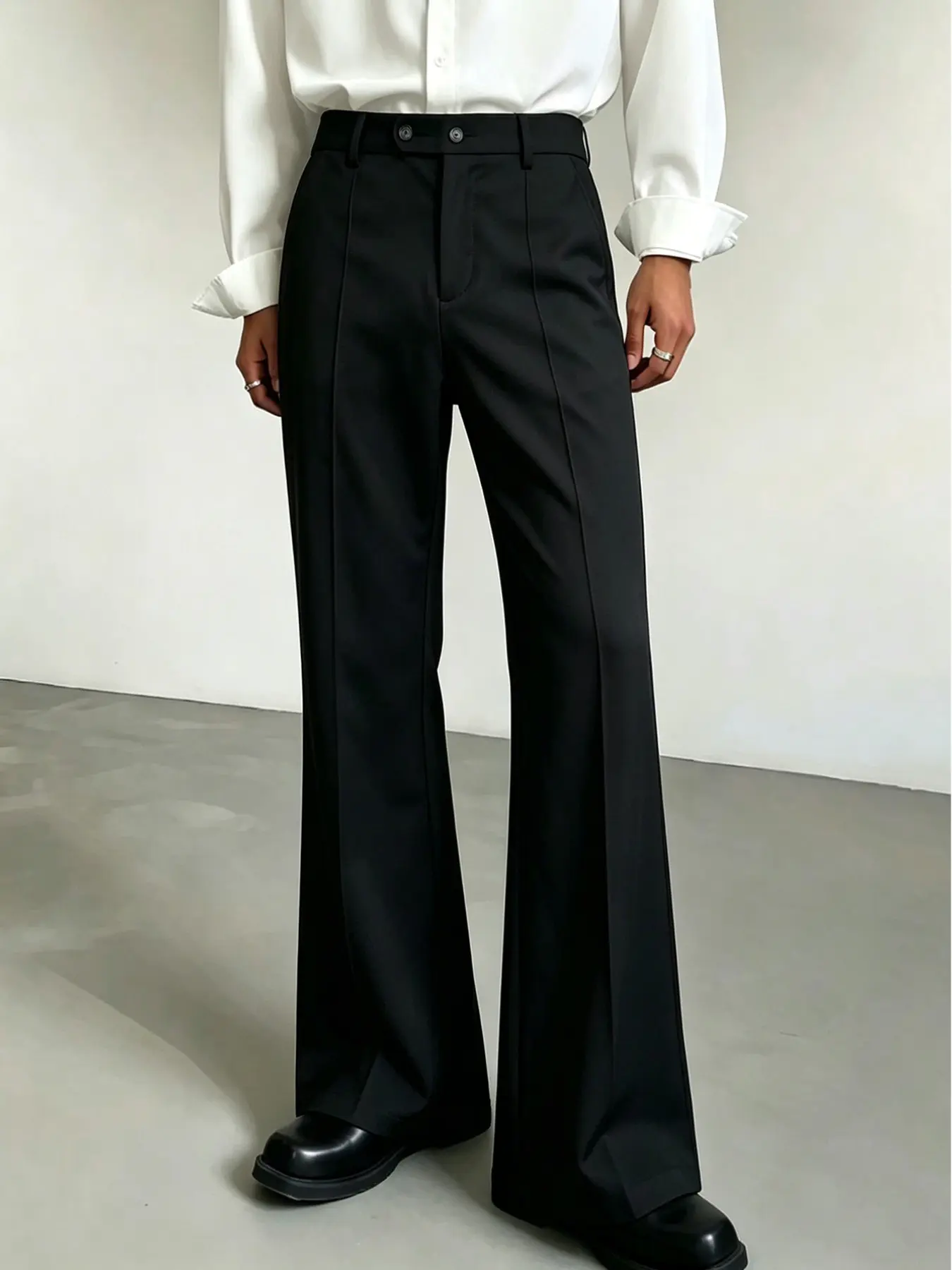 Men's Slim-Fit Micro Flare Casual Pants, Drapey and Structured, Not Tight, Simple and Elegant Men's Commute Wear, Menswear