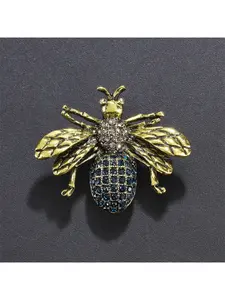 Alloy Rhinestone Brooches Shaped Like Honeybees, Insect-styled Pins for Men and Women, Anti-exposure Clasps for Necklines, Versatile Summer Clothing Accessories