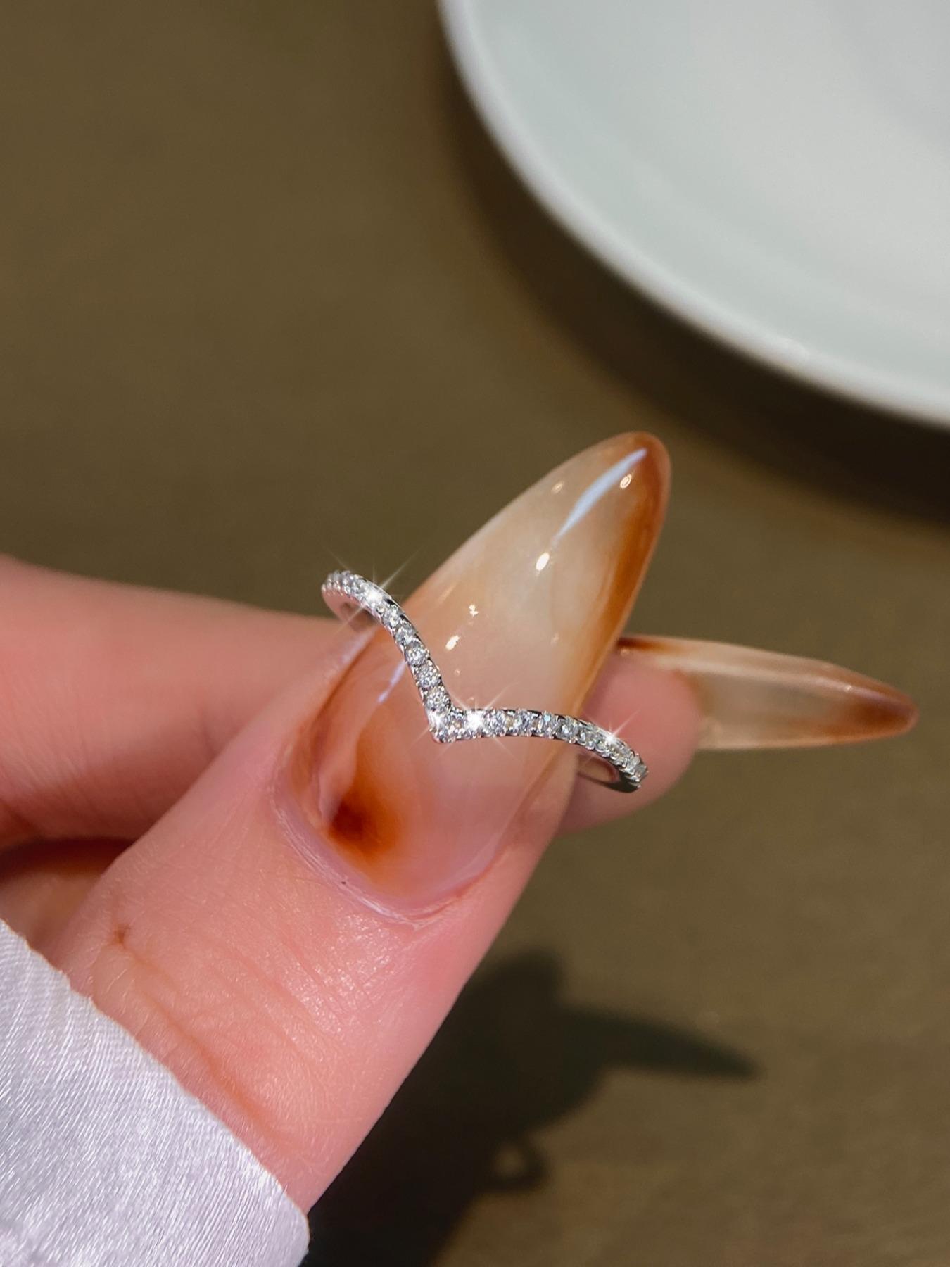 925 Sterling Silver Fashion V-shaped Artificial Zirconia Ring, Fashion Jewelry for Party, Daily Clothing Decor, Trendy All-match & Exquisite Jewelry for Birthday Gift