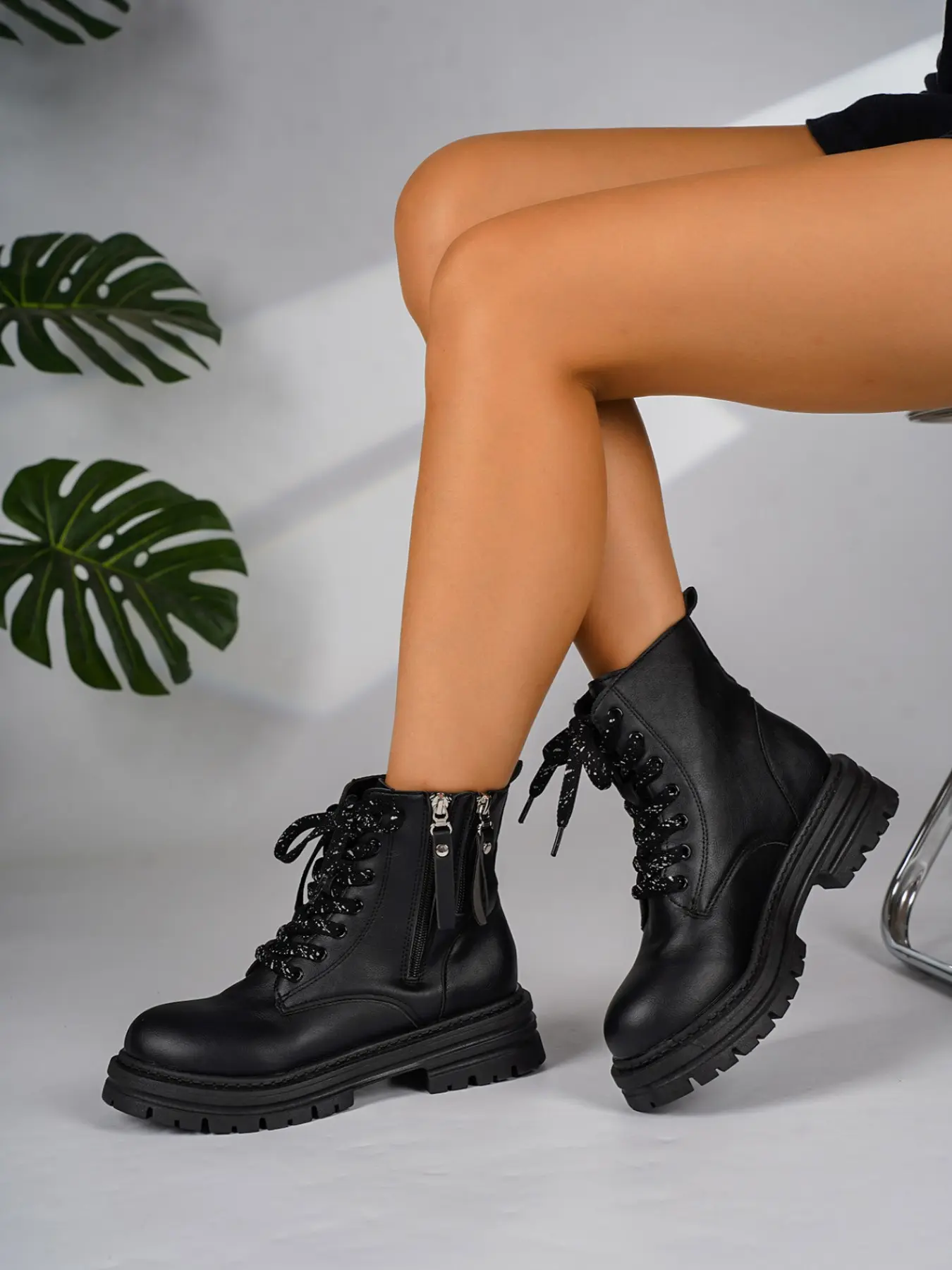 American Millennial Retro Floral Ribbon Boots, Side Dual Zipper Slimming Commuter Motorcycle Short Boots, All Seasons Formal Shoes
