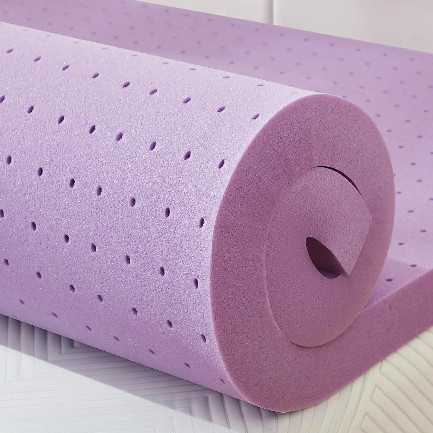 2 Inch Cooling Gel Memory Foam Mattress Topper for Pressure Relief and Back Pain, CertiPUR-US Certified, Dorm Essentials, Twin (Purple)Gift