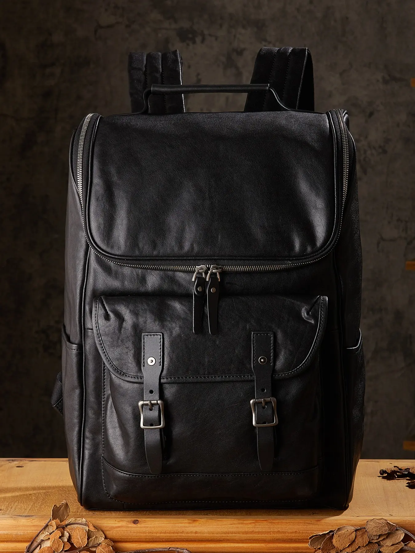 Handmade Leather Backpack for Men, Business Commute, Full Grain Cowhide, Large Capacity, Casual Travel Laptop Bag, Stylish Design