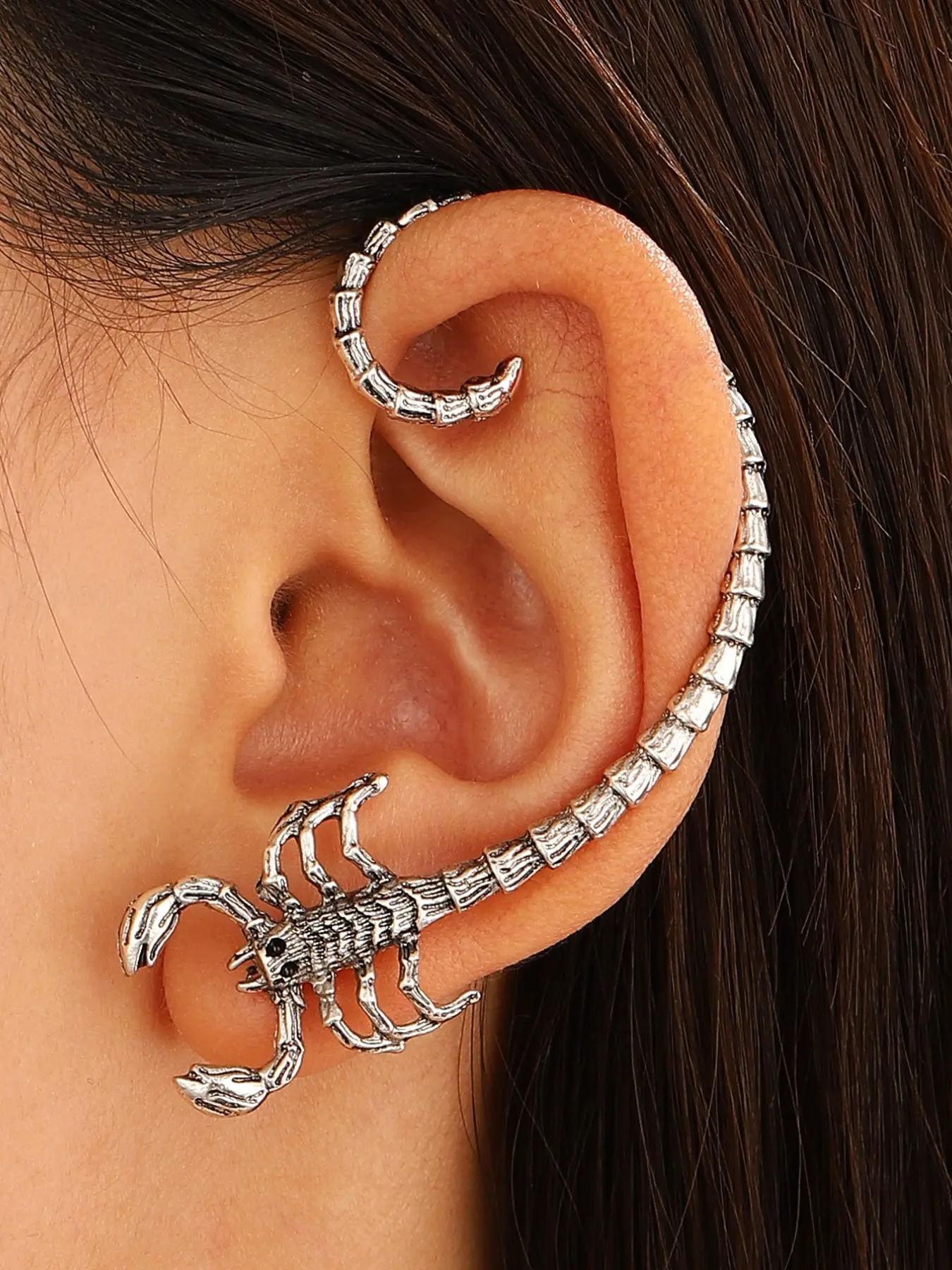 Gothic Scorpion Ear Hooks, Gothic Earrings, Gothic Jewelry, Punk Hip Hop Creative Design, Toxic Scorpion Bone Clip, Suitable for Daily Wear, Women's Fashion Accessories