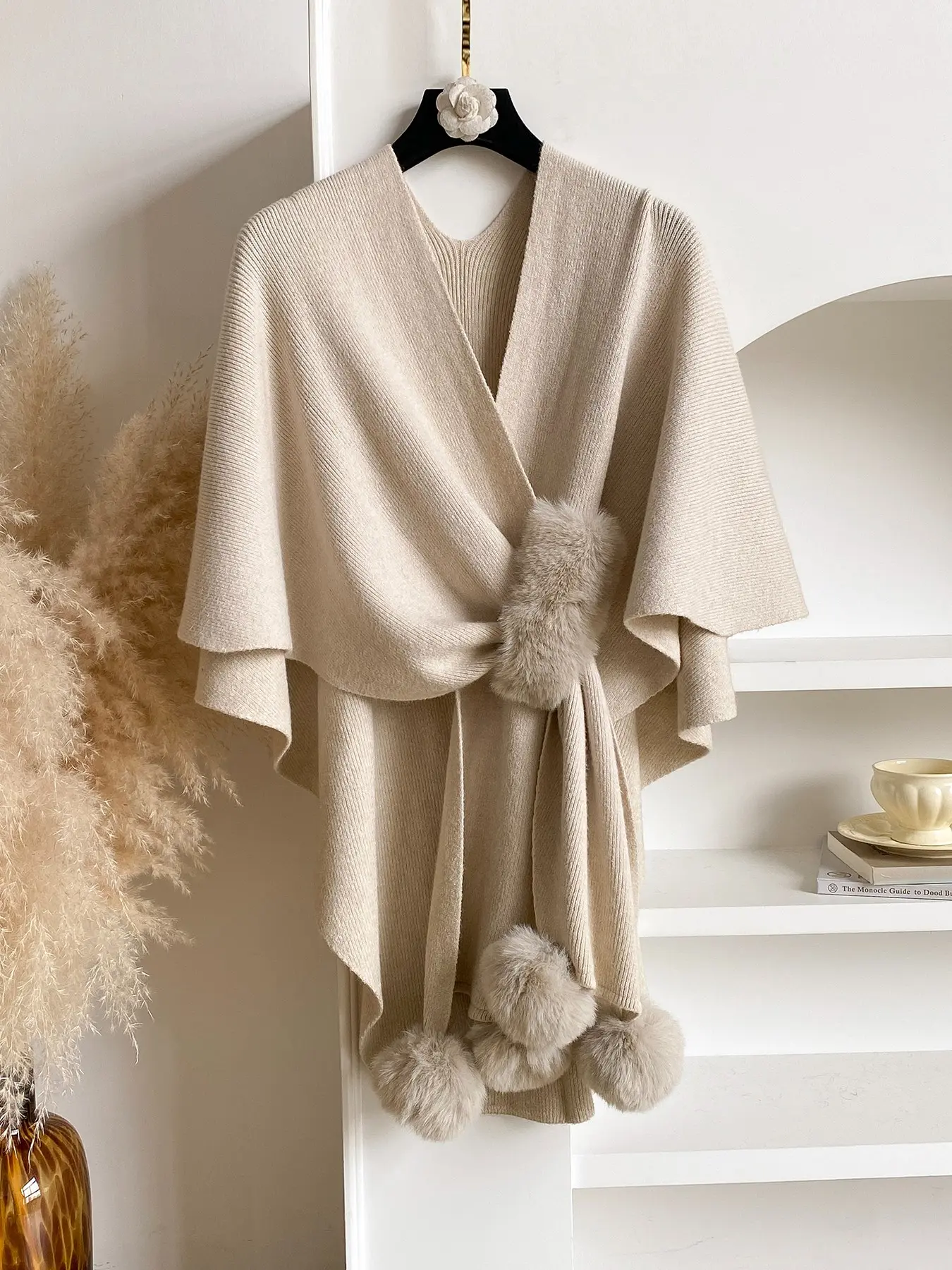 Elegant Plain Shawl for Women, Soft Multi-Use Scarf for Daily Fashion, Perfect for Fall Winter Warmth, Casual Fitted Design