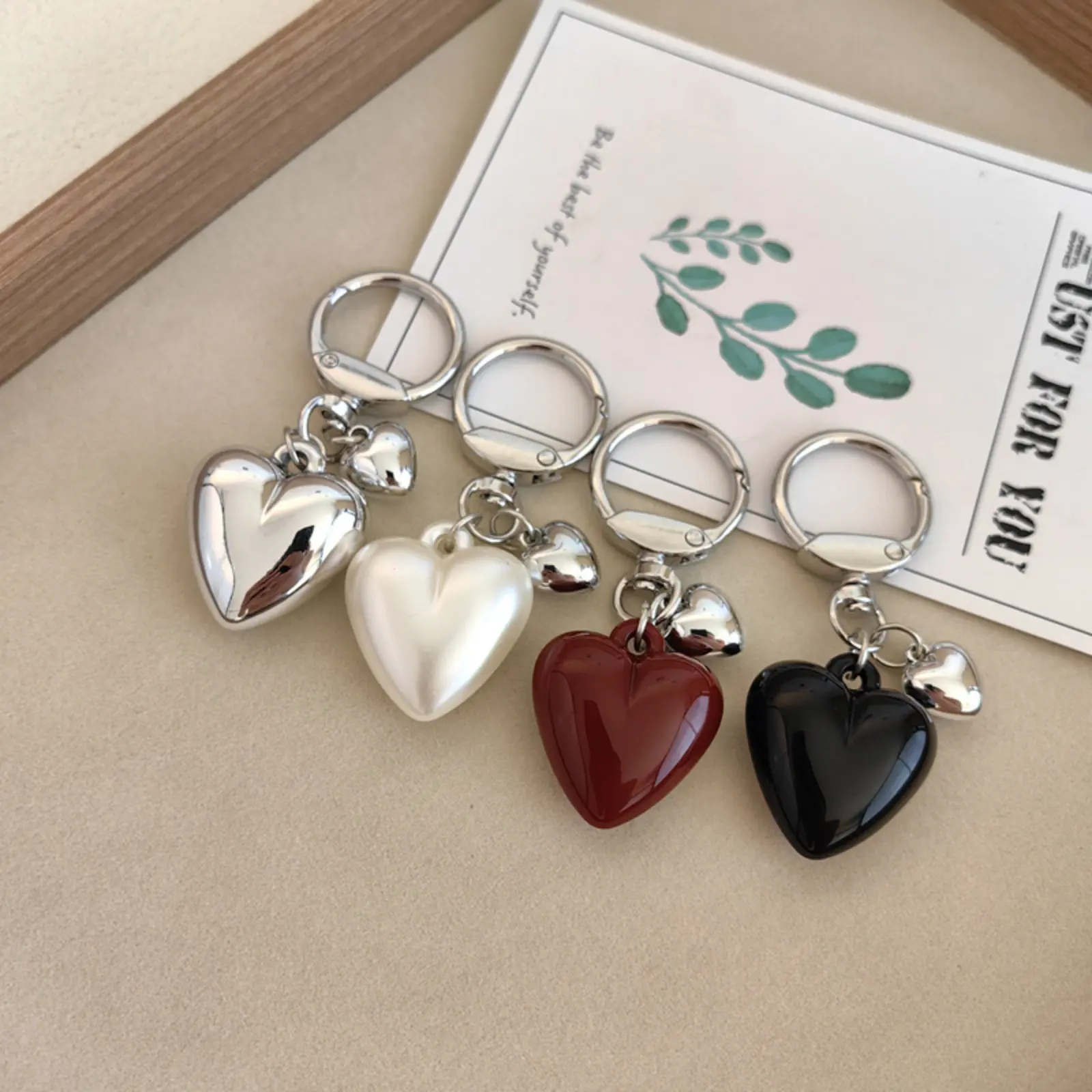 Dual Heart Keychain, Trendy Contrast Color Bag Charm, Black Resin & Silver Alloy Double Heart Pendant, Spring Snap Key Ring, Minimalist Small Accessories for Backpack, Earphone Case Decor