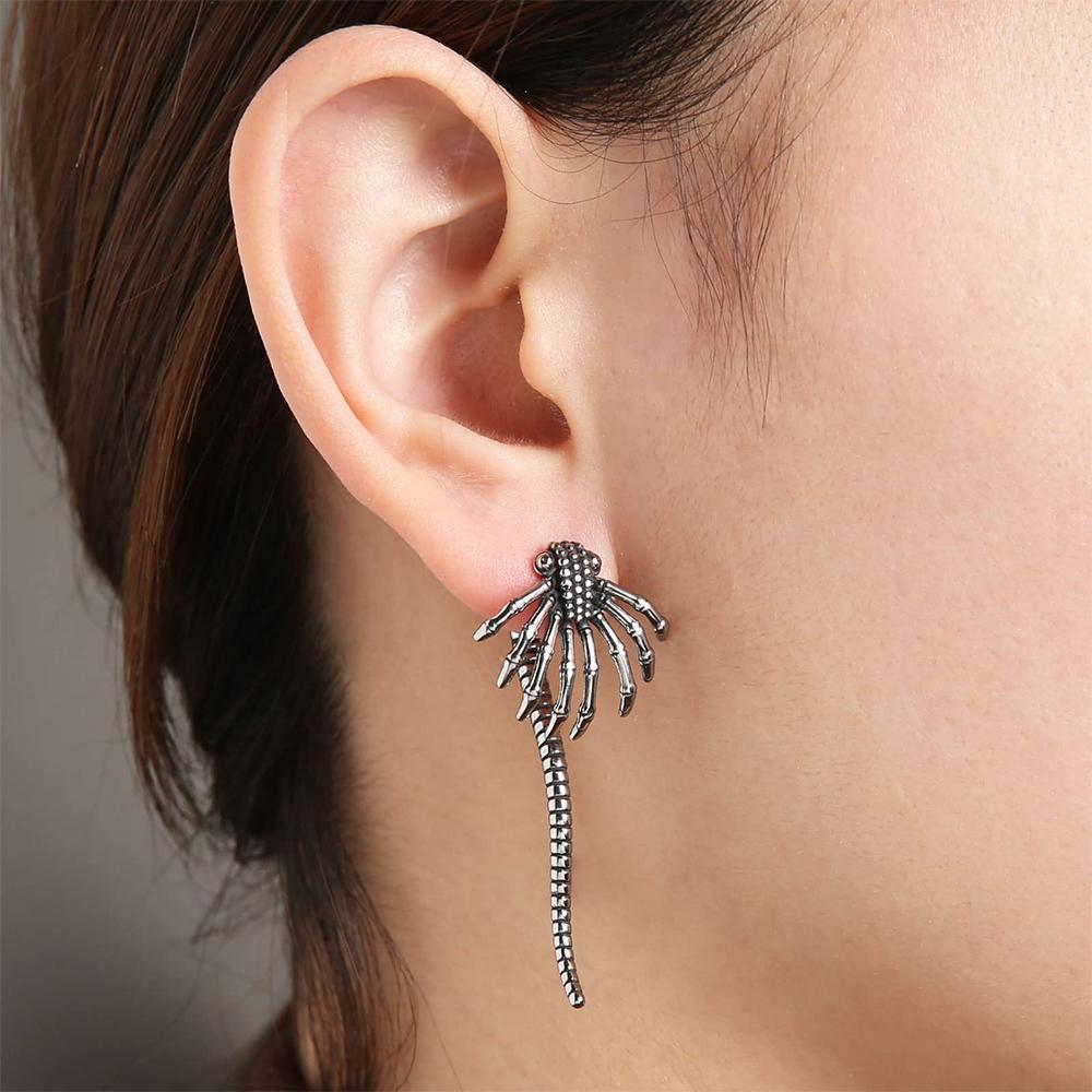 Retro Monster Spider Stud Earrings Punk Rock Style High Quality Stainless Steel Piercing Earring Fashion Charm Women Ear Jewelry